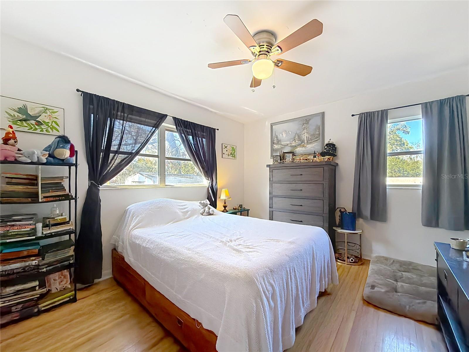 Image 25 of 27 For 114 Park Avenue