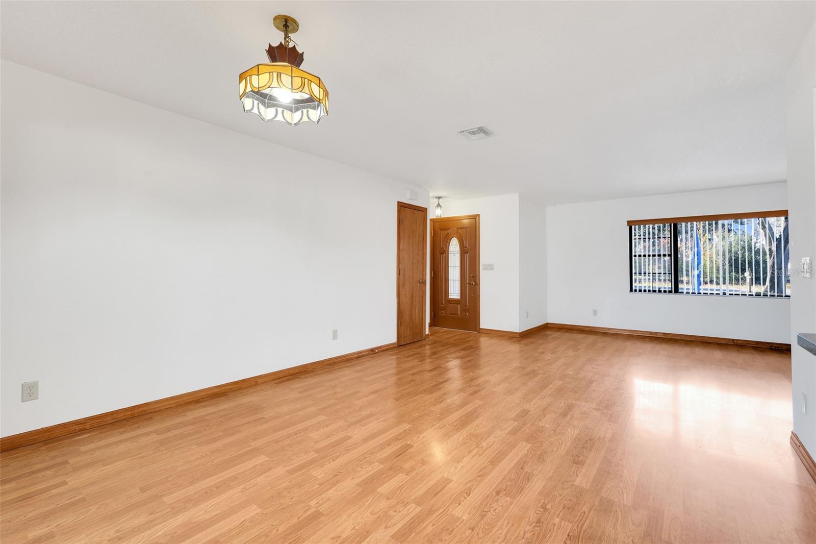 Image 12 of 51 For 940 Johnson Drive