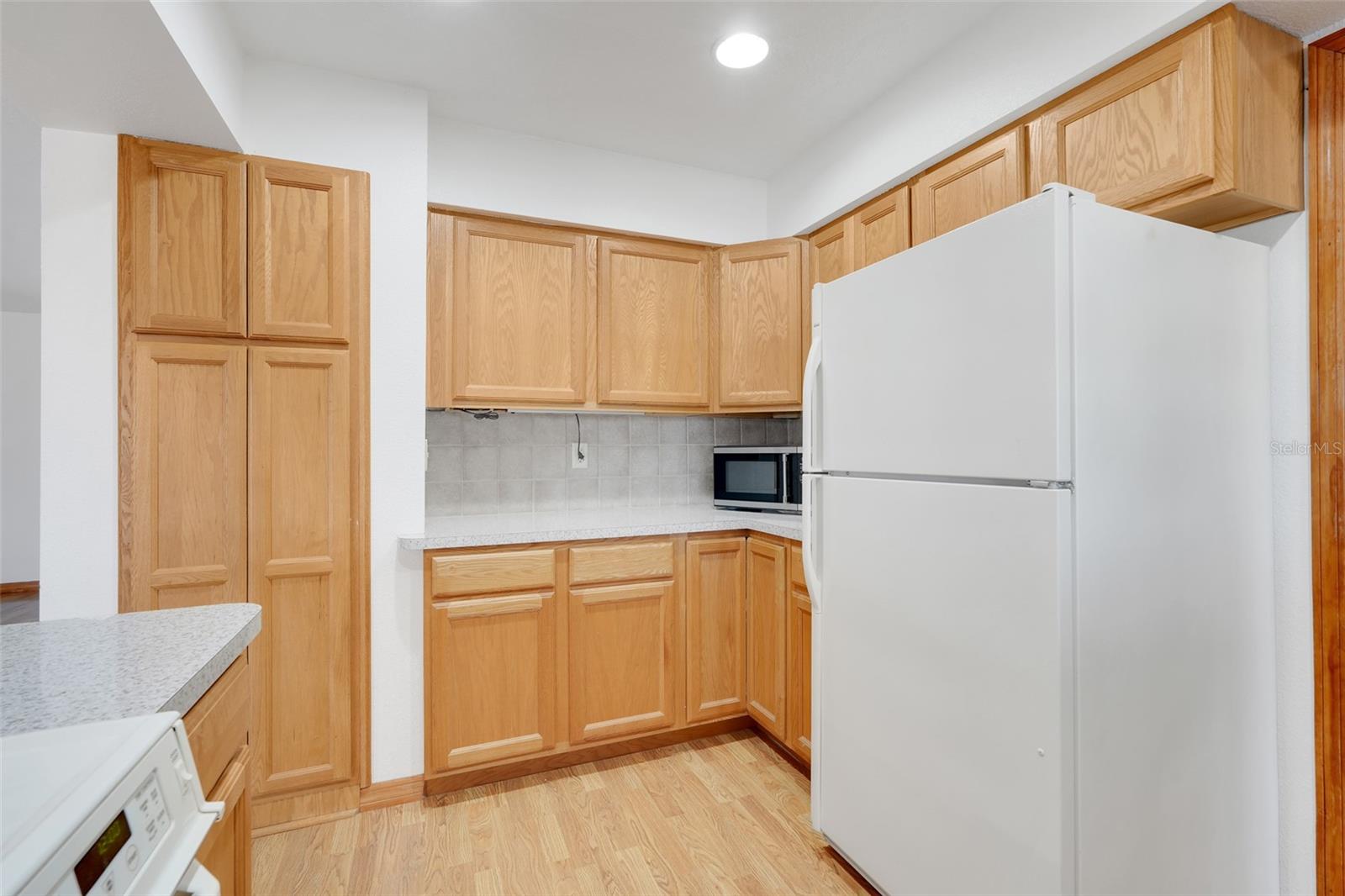 Image 16 of 51 For 940 Johnson Drive