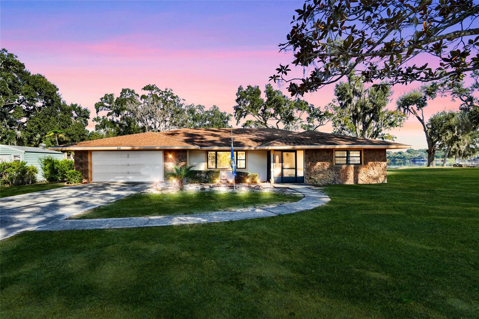 Image 2 of 51 For 940 Johnson Drive