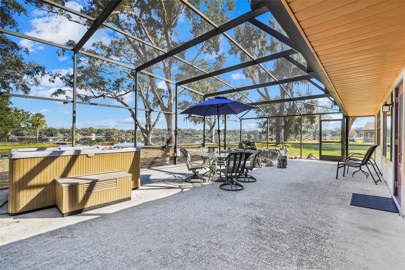 Image 36 of 51 For 940 Johnson Drive