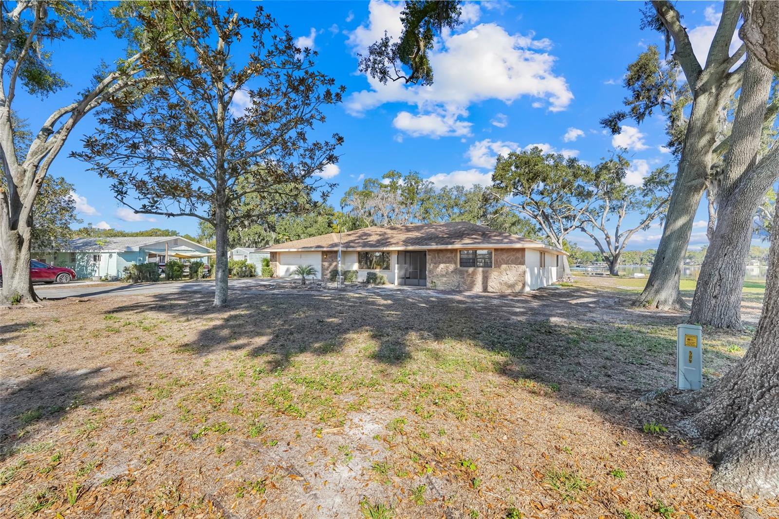 Image 43 of 51 For 940 Johnson Drive