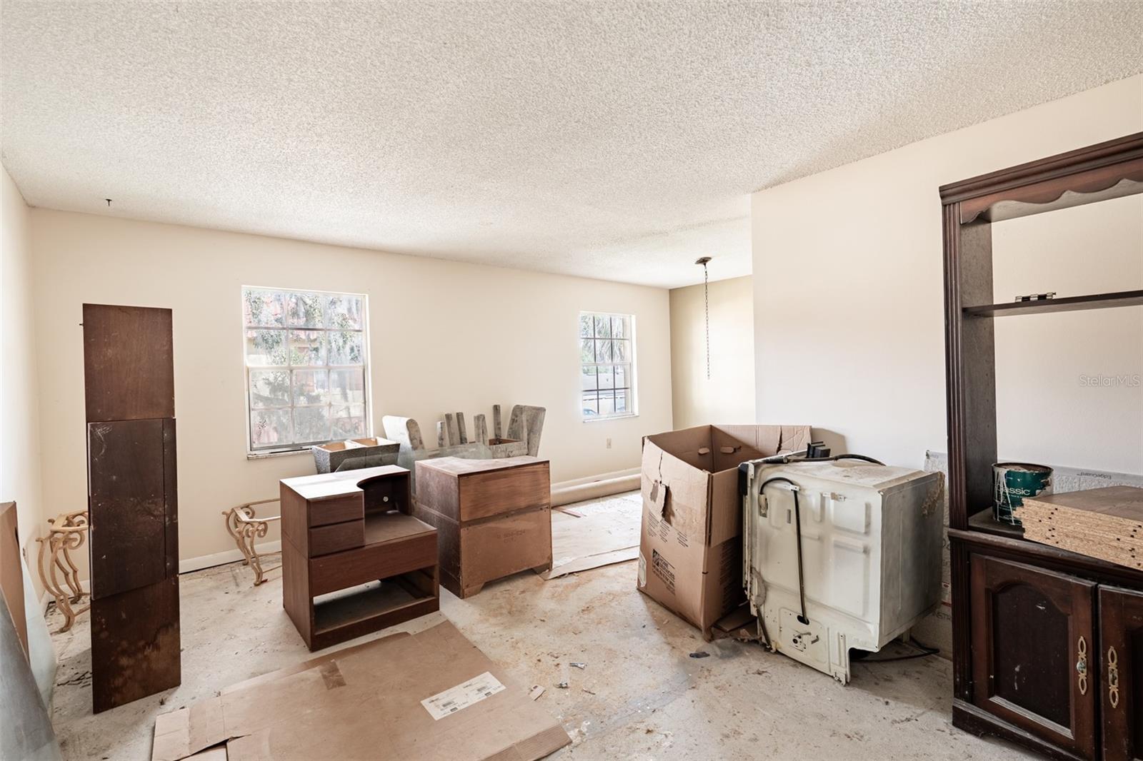 Image 3 of 16 For 1112 Main Street I7