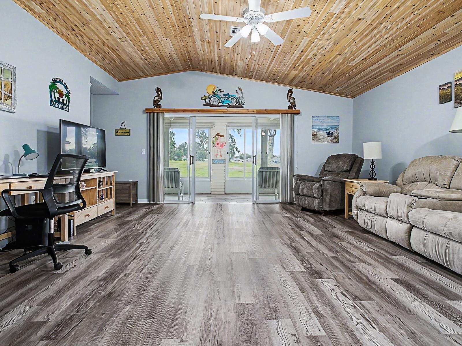 Image 13 of 38 For 634 Timbercrest Drive