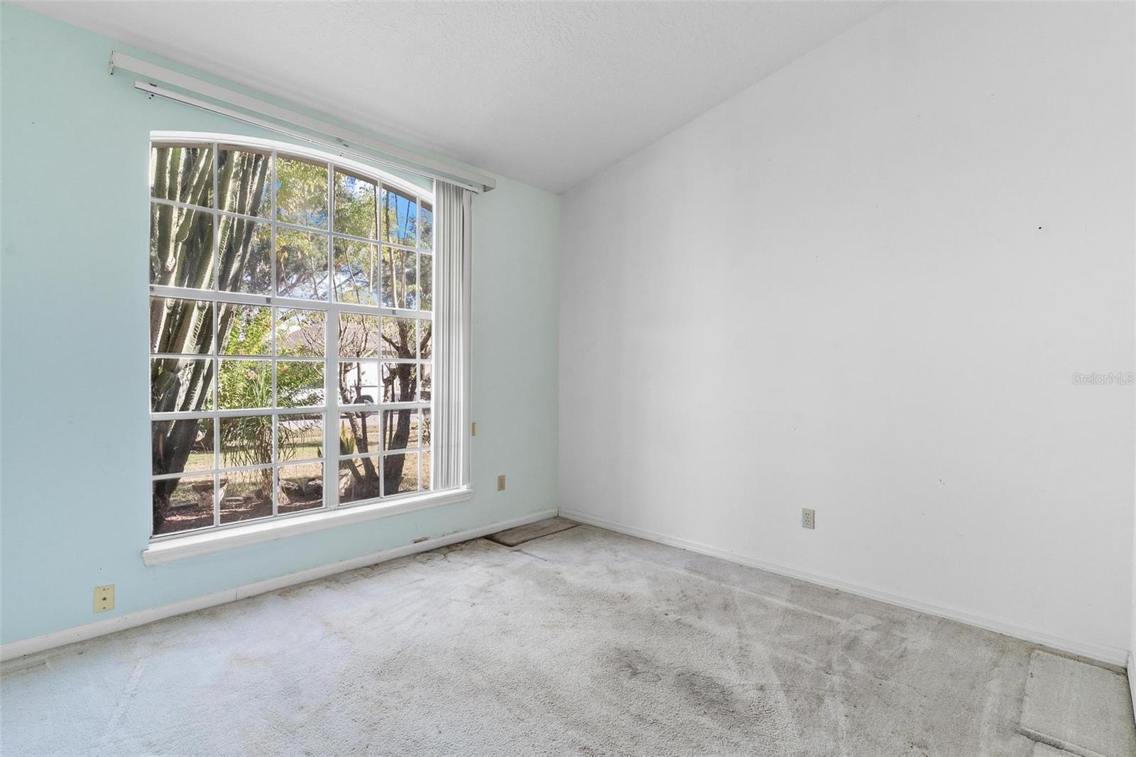 Image 10 of 48 For 222 Killington Court