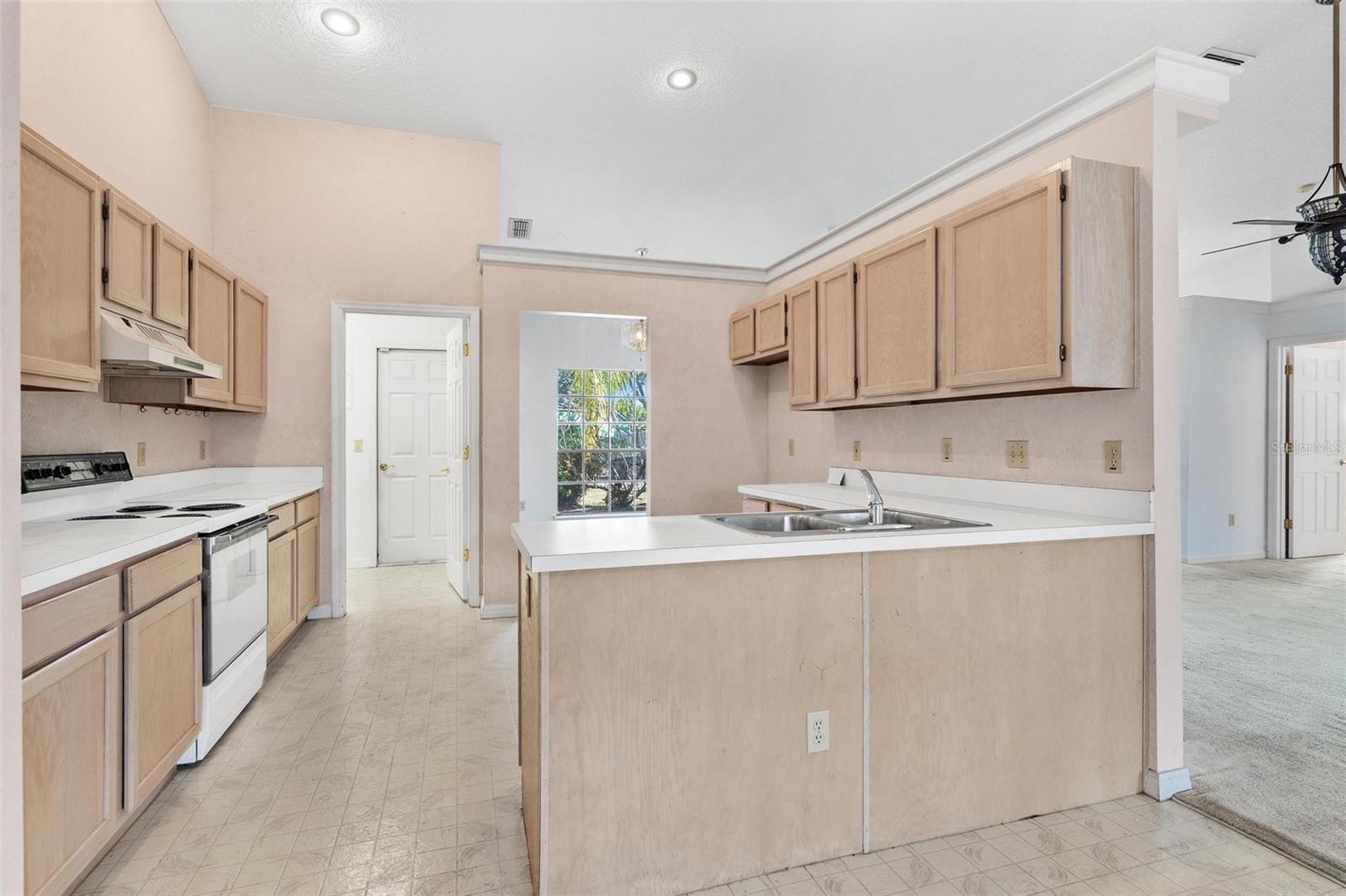 Image 22 of 48 For 222 Killington Court