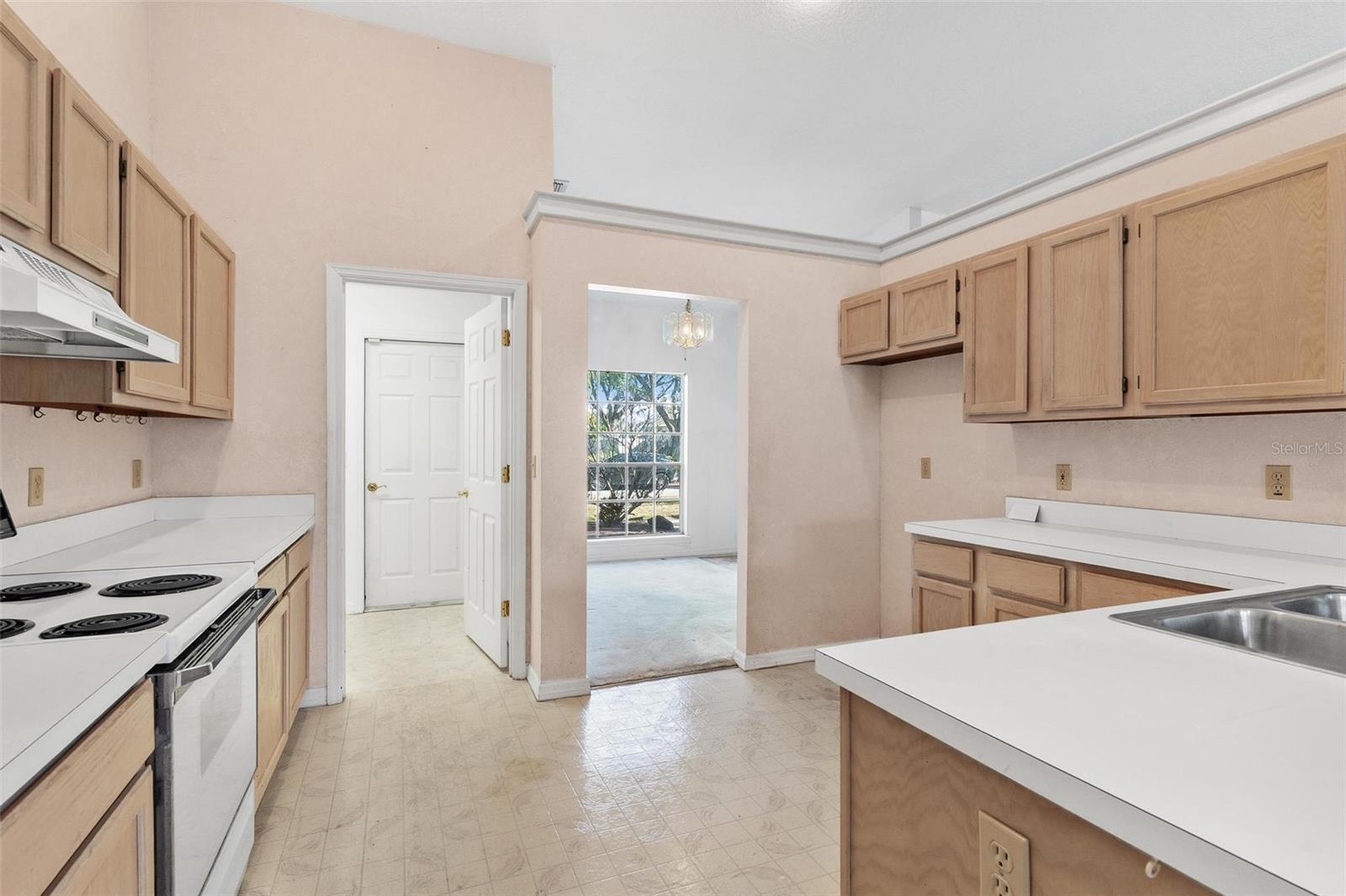 Image 23 of 48 For 222 Killington Court