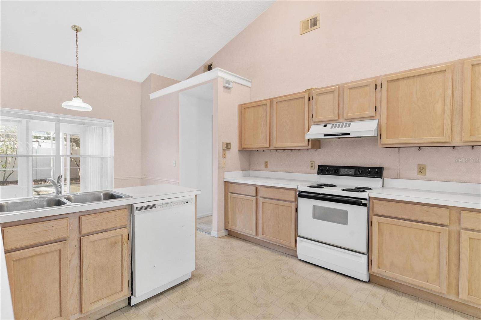 Image 24 of 48 For 222 Killington Court