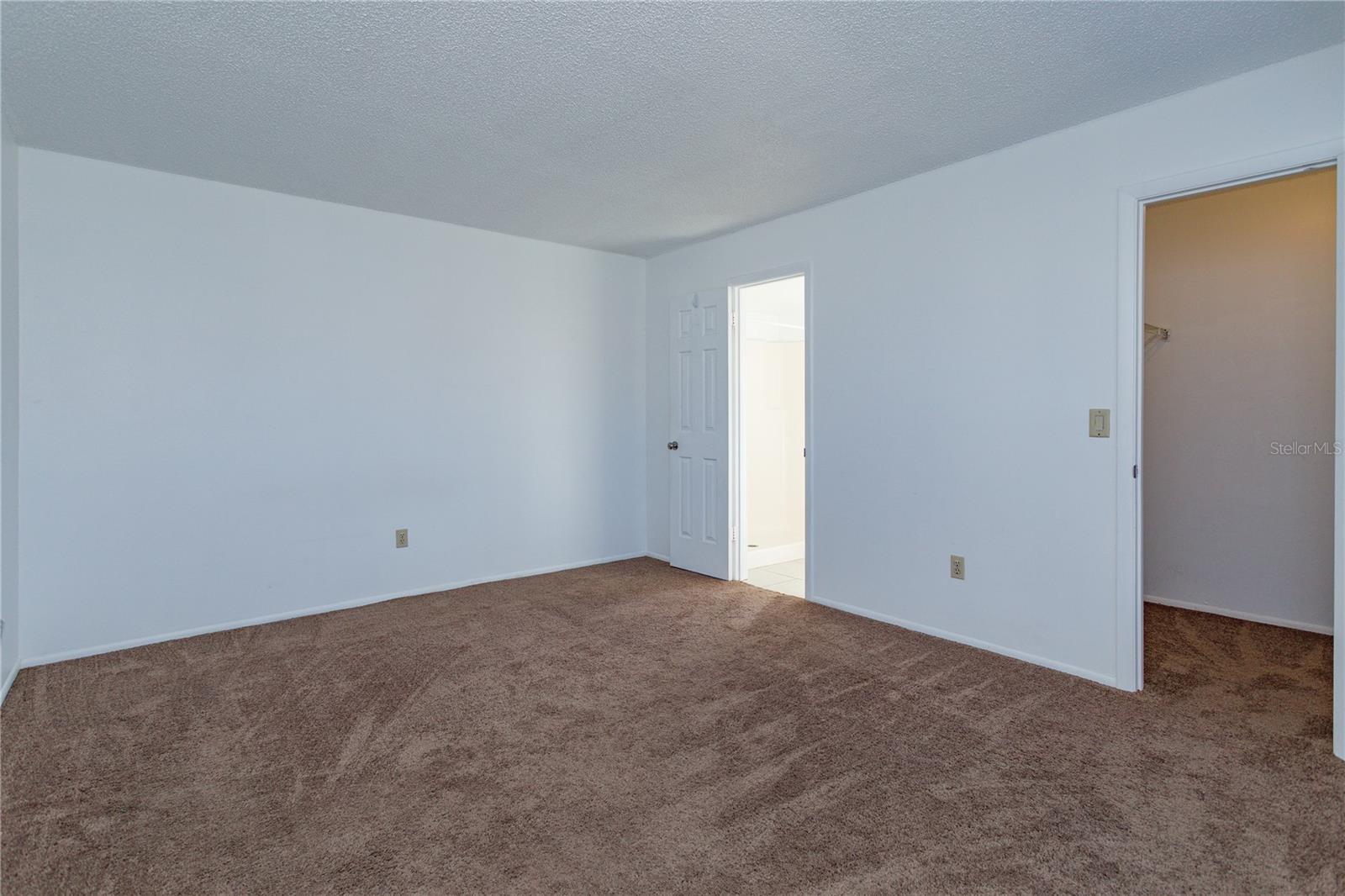 Image 13 of 20 For 81 Windtree Lane 104