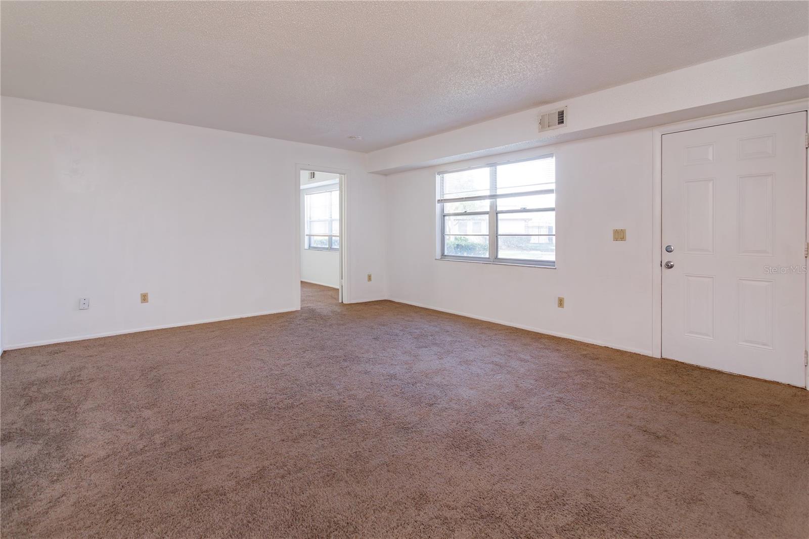 Image 4 of 20 For 81 Windtree Lane 104