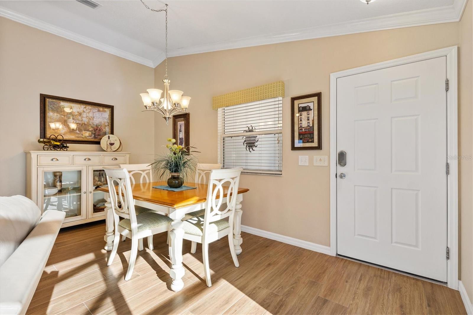 Image 9 of 36 For 930 Margaux Trail