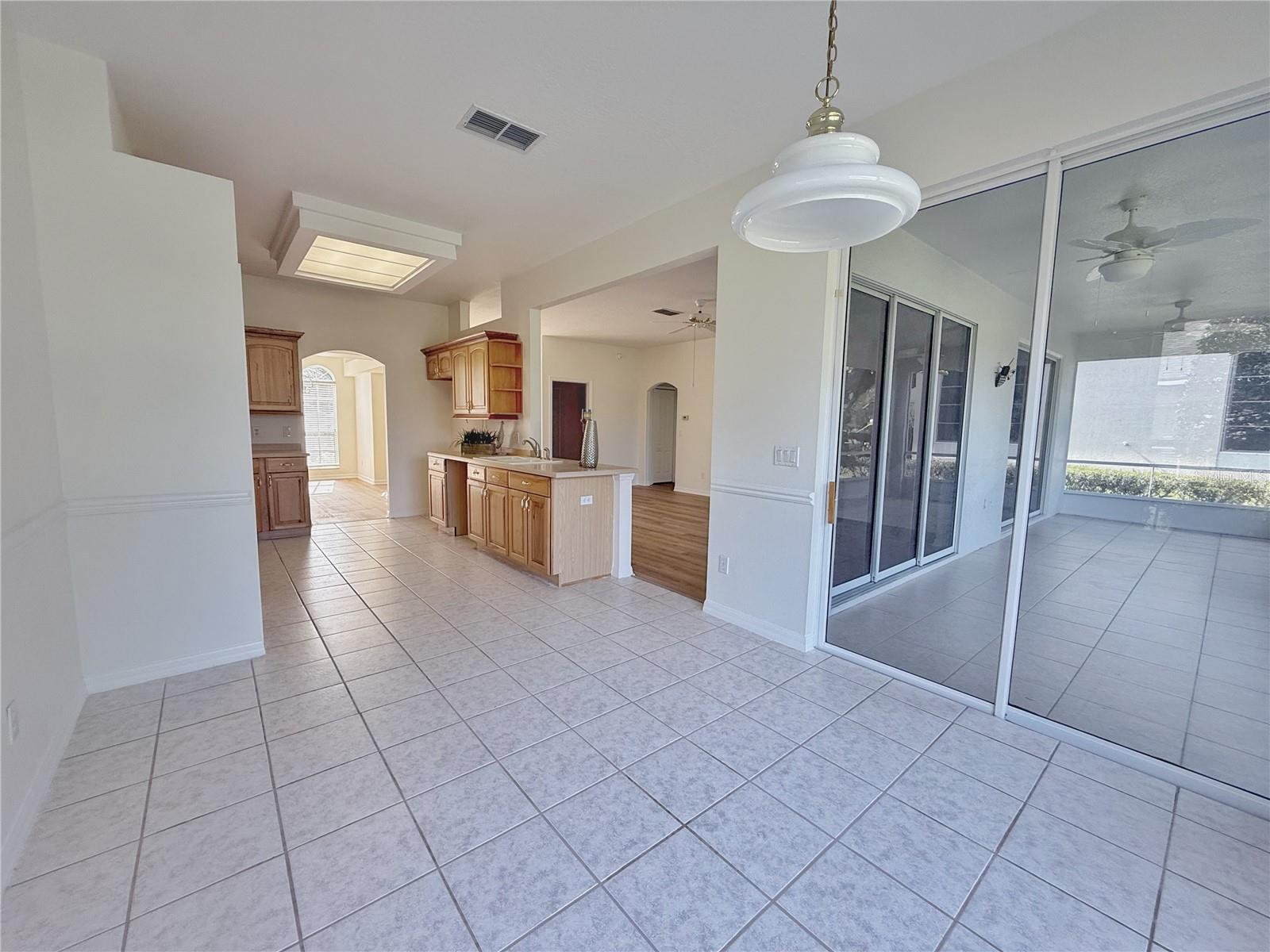 Image 17 of 49 For 2066 Dobson Street