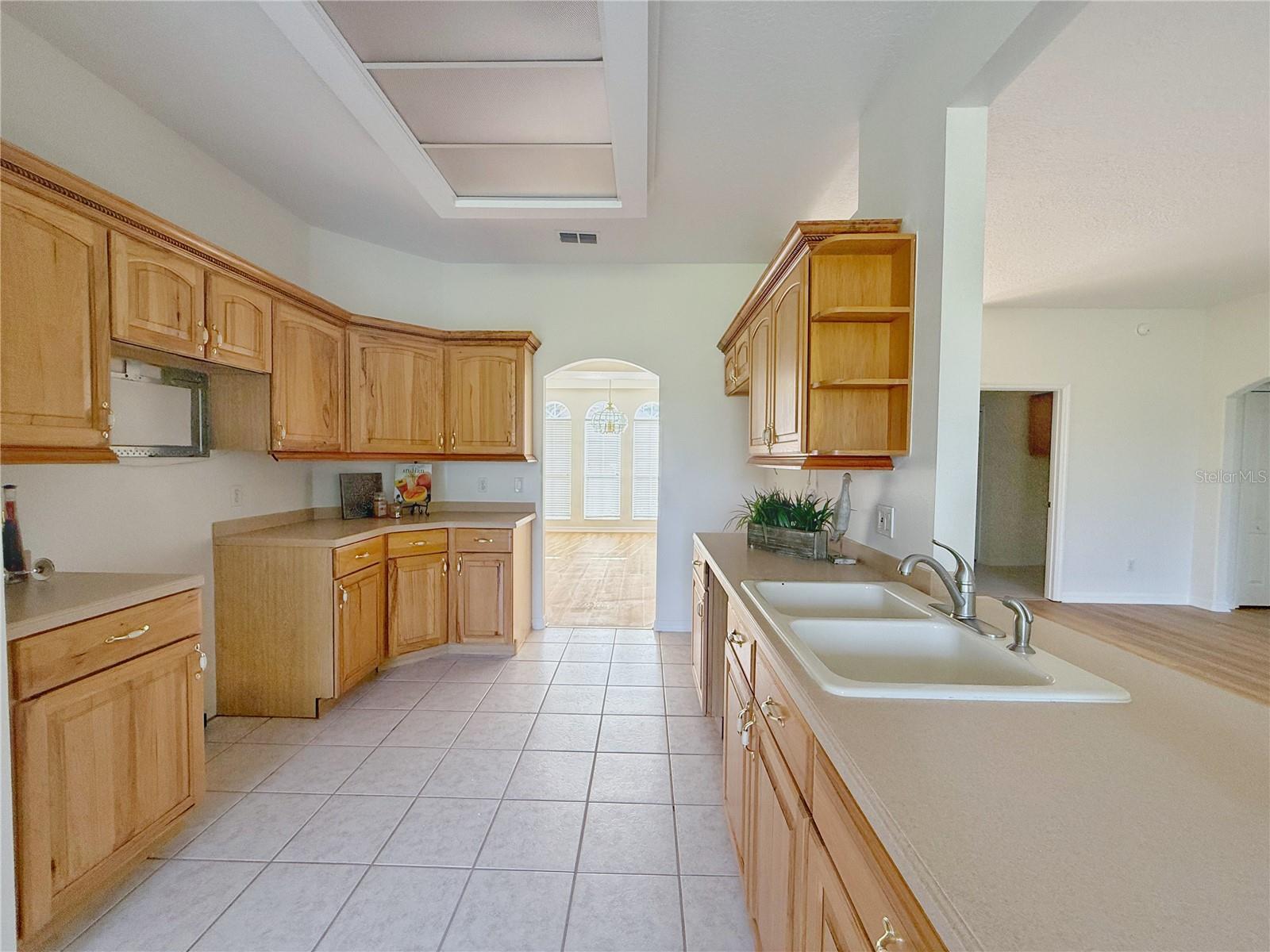 Image 5 of 49 For 2066 Dobson Street