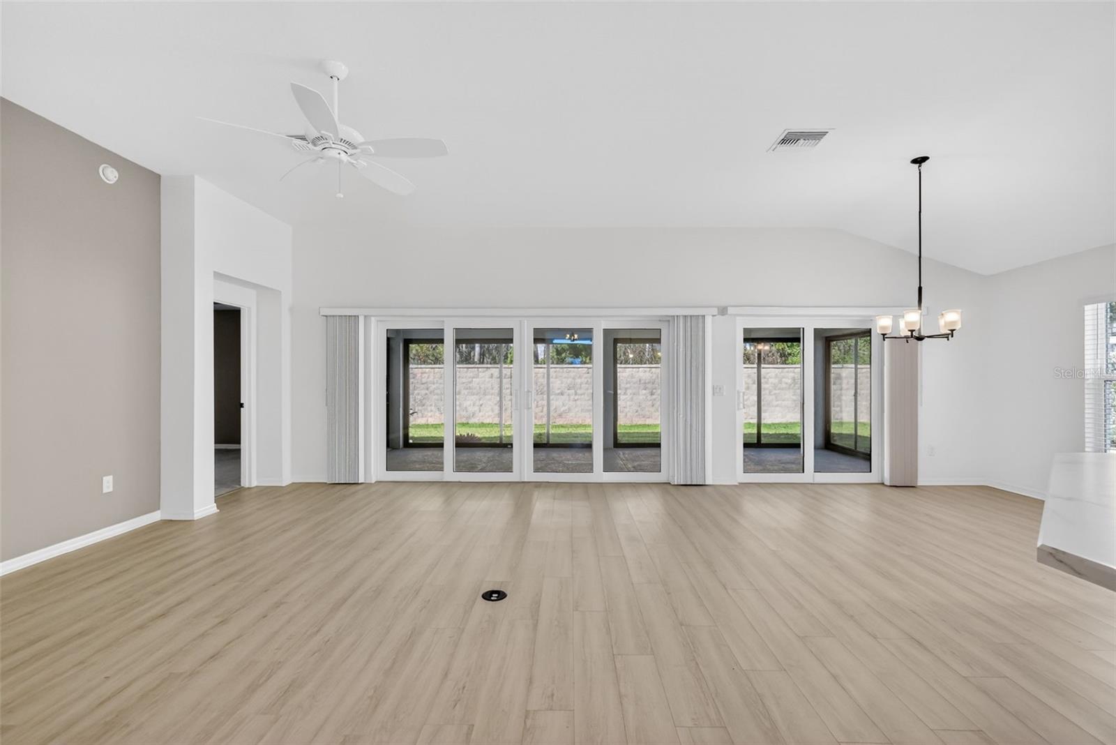 Image 18 of 56 For 4624 Wightman Circle