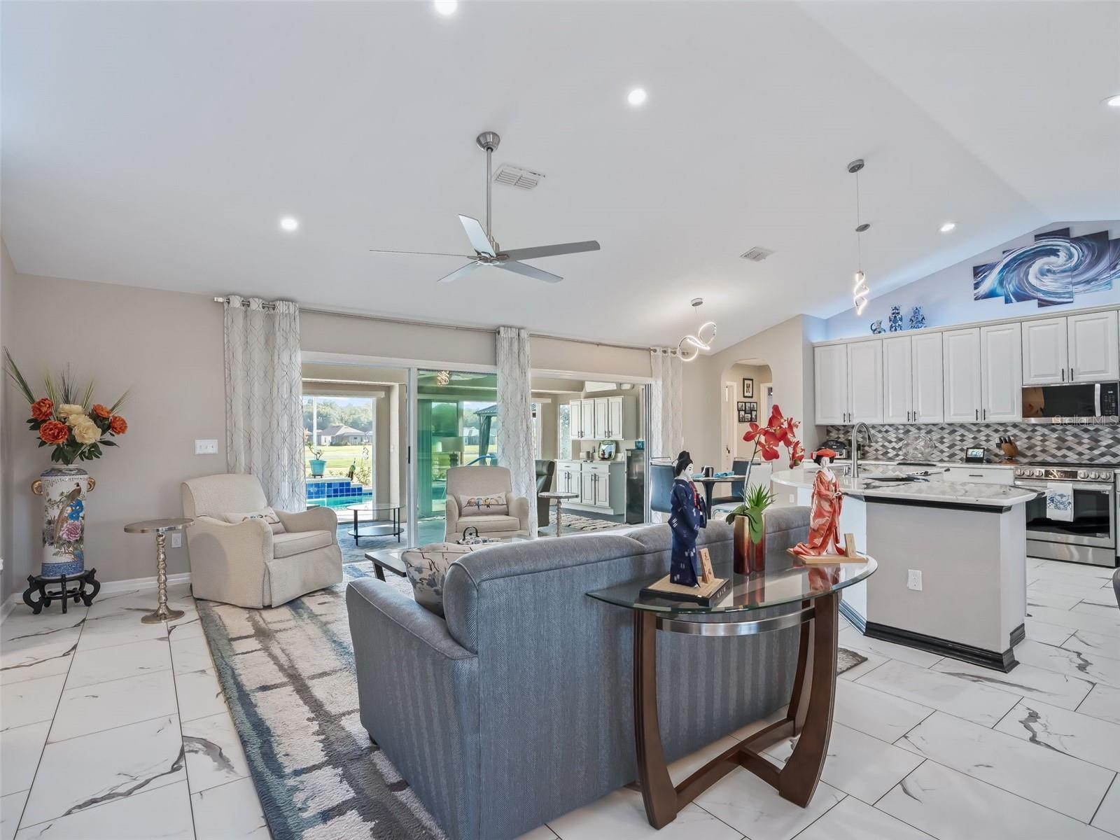 Image 15 of 73 For 17563 122nd Terrace