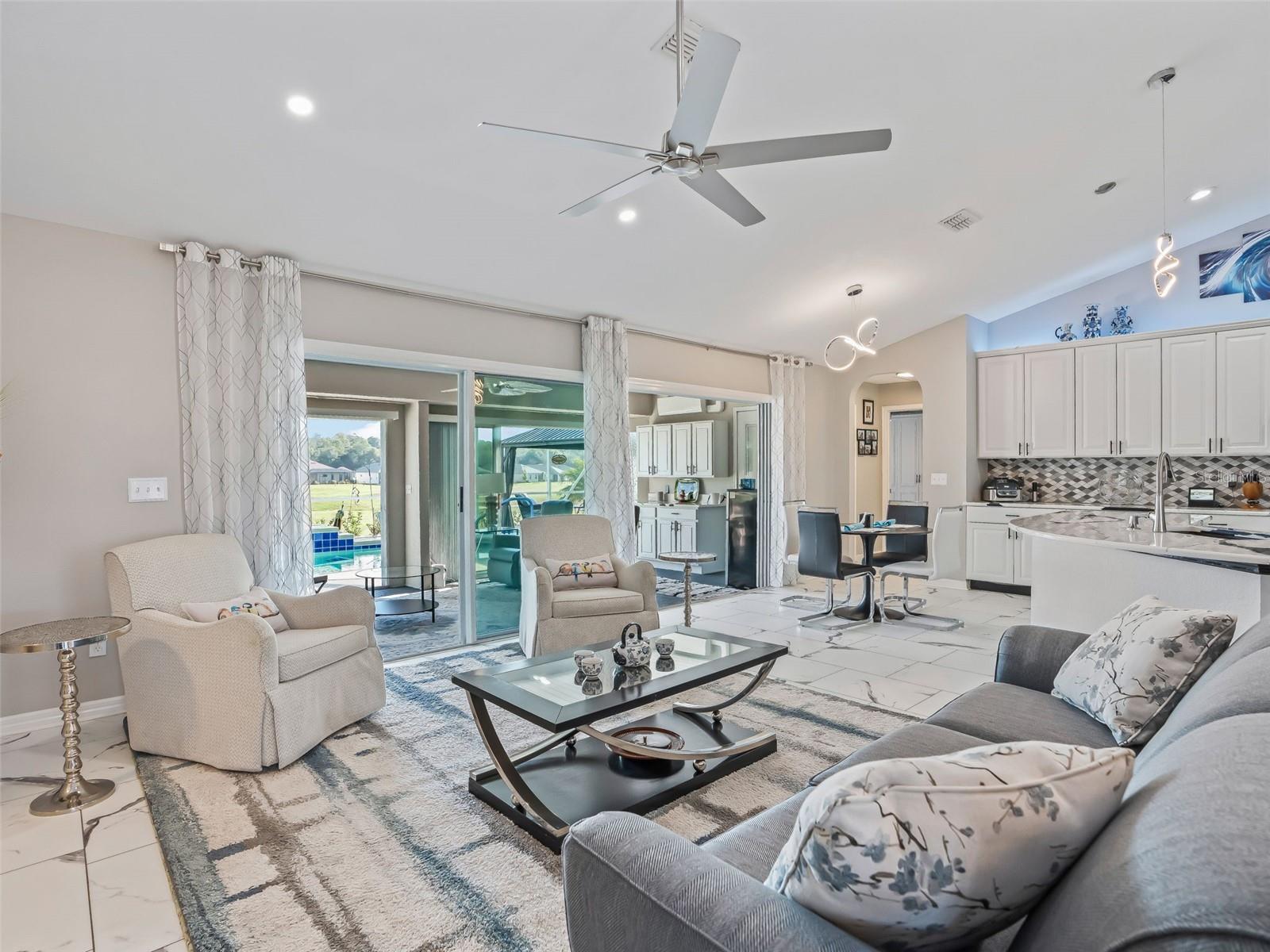 Image 17 of 73 For 17563 122nd Terrace