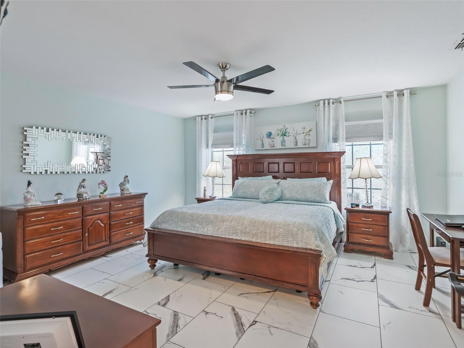 Image 27 of 73 For 17563 122nd Terrace