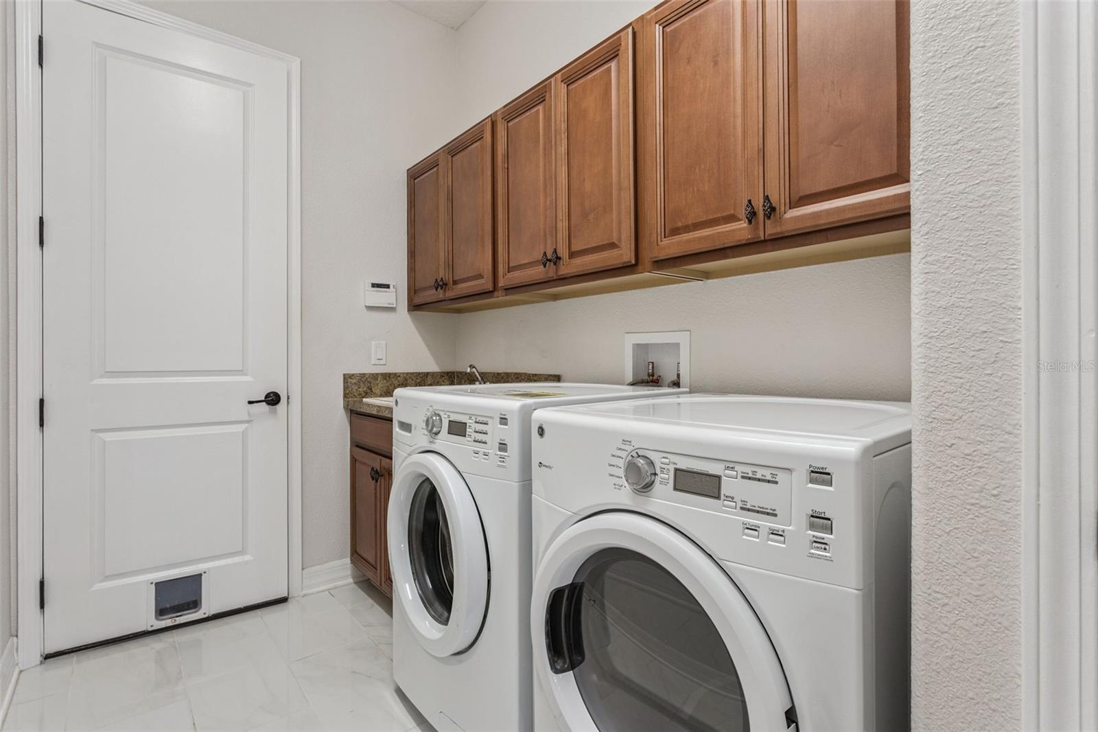 Image 31 of 42 For 25499 Hawks Run Lane