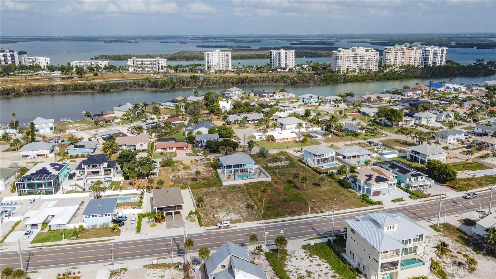 Image 15 of 24 For 8033 Estero Boulevard