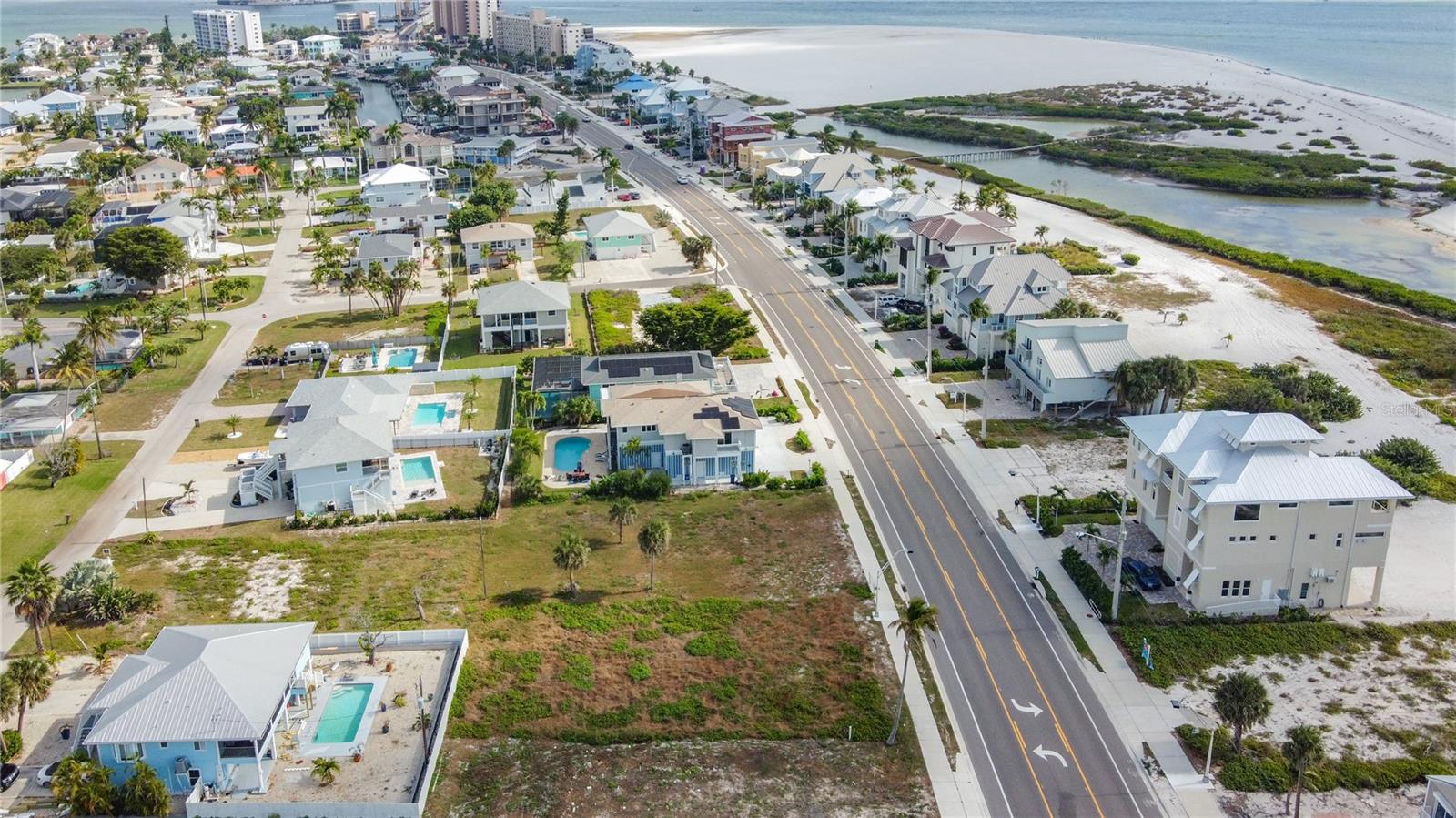 Image 17 of 24 For 8033 Estero Boulevard