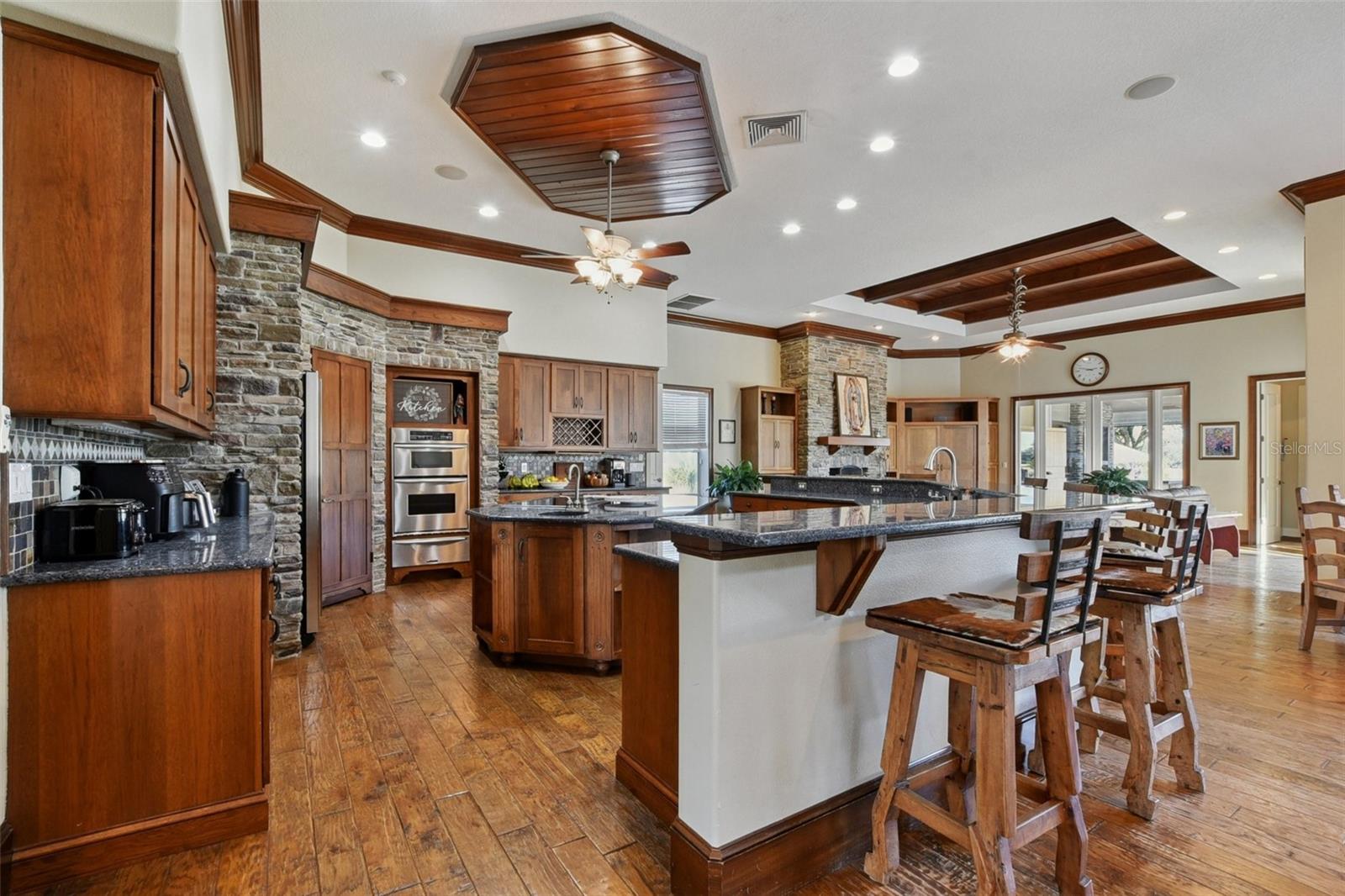 Image 13 of 96 For 39320 Lake Norris Road