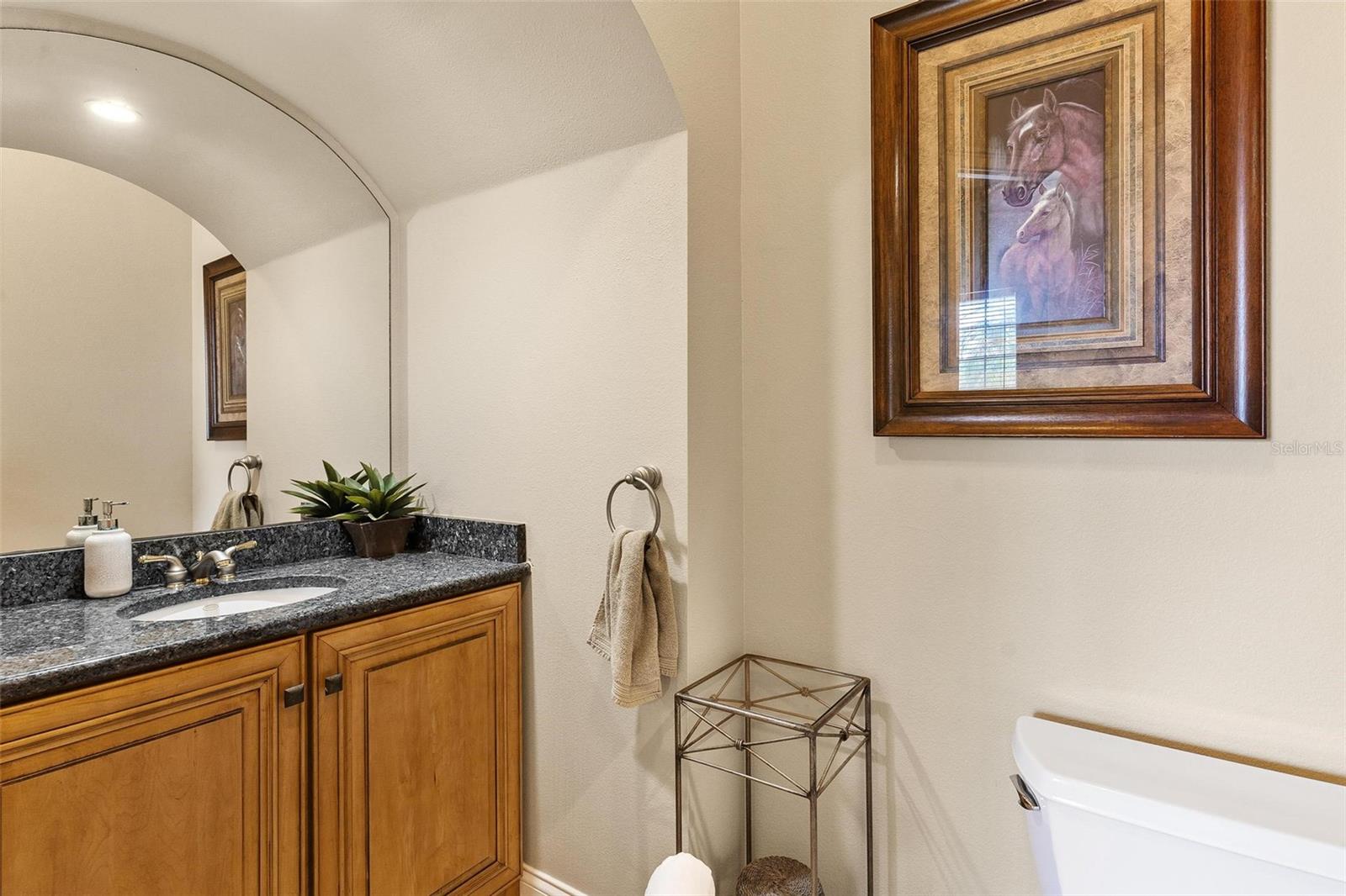 Image 21 of 96 For 39320 Lake Norris Road