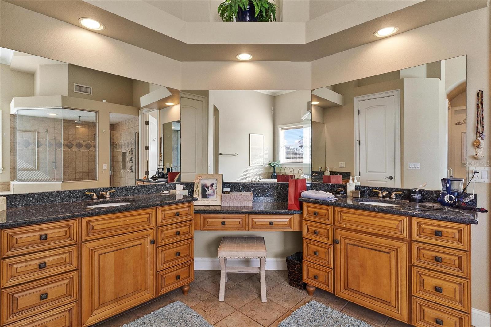 Image 25 of 96 For 39320 Lake Norris Road