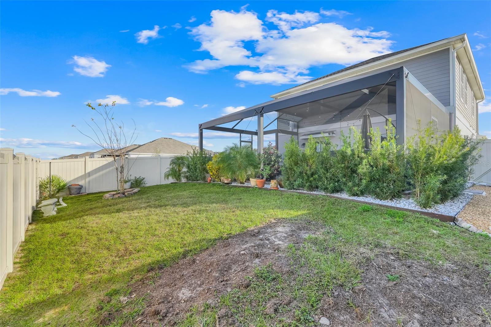 Image 21 of 57 For 3085 Armstrong Avenue