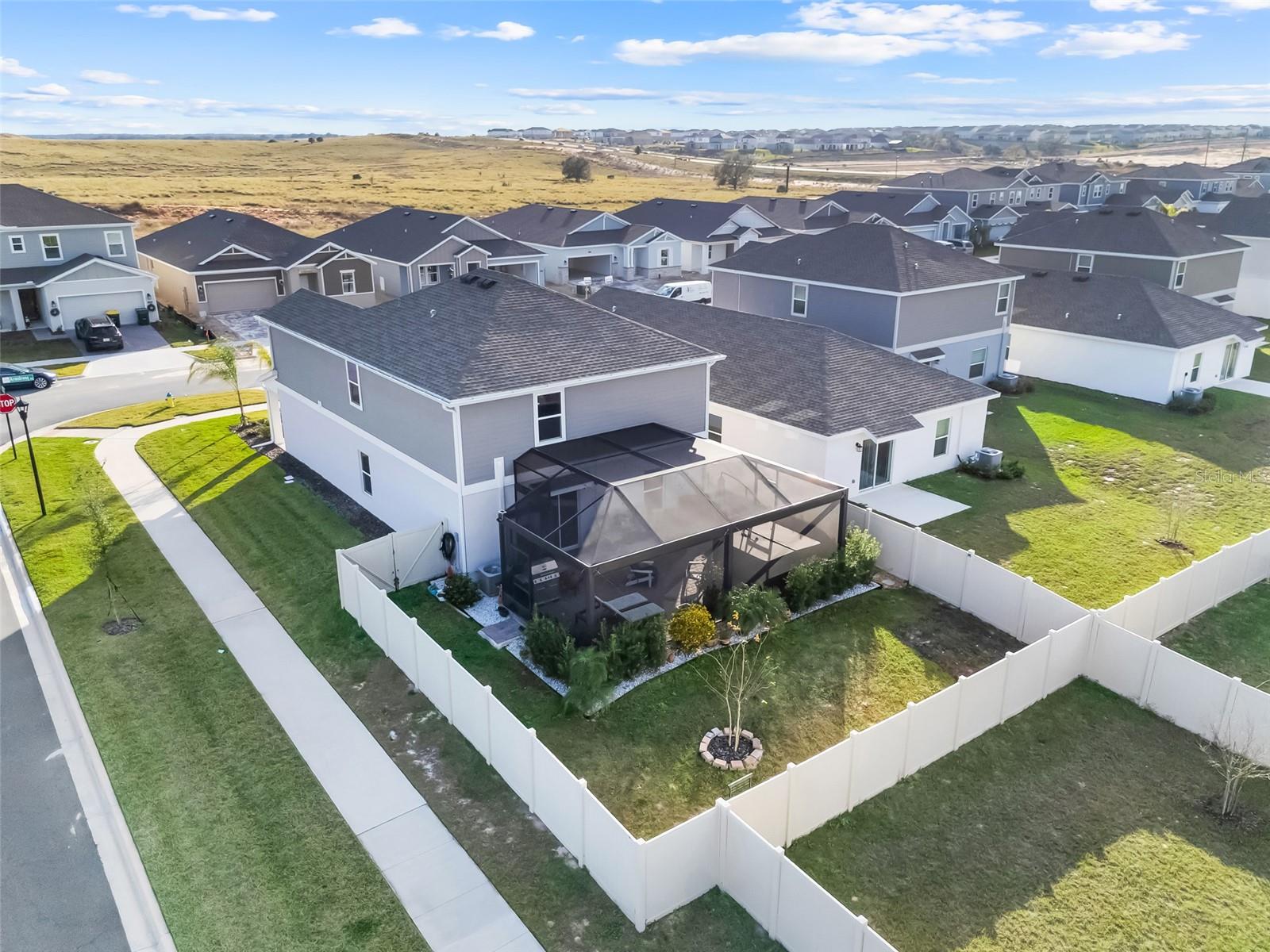 Image 22 of 57 For 3085 Armstrong Avenue