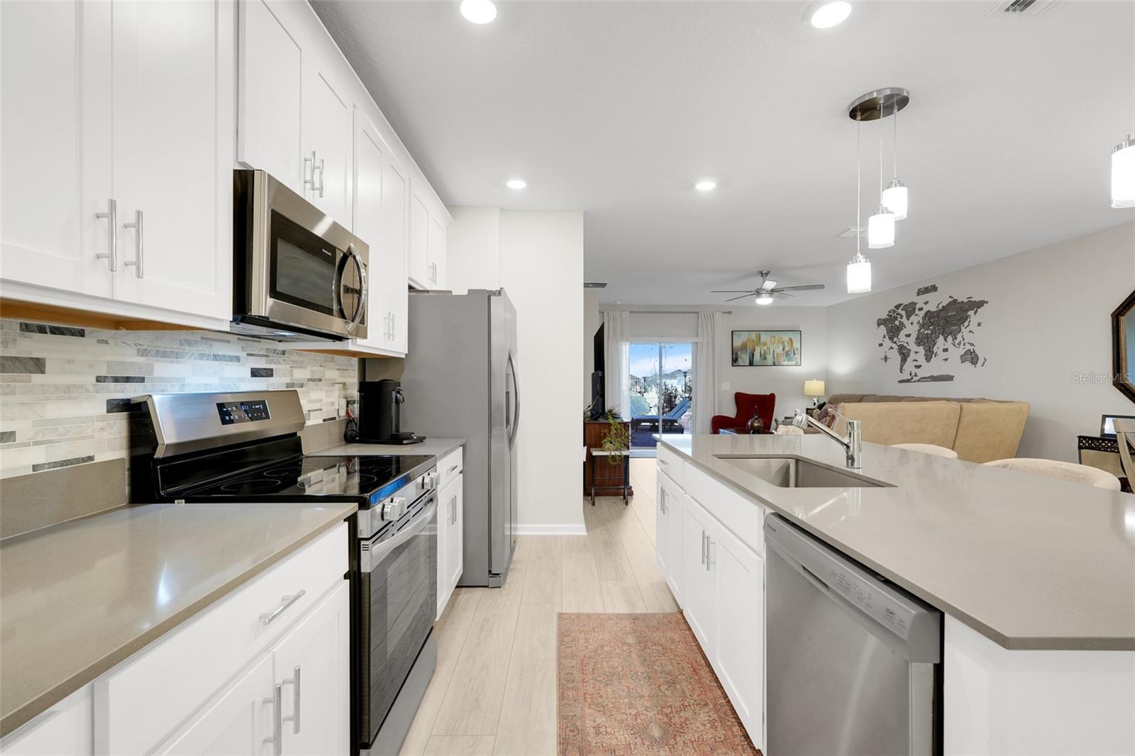 Image 39 of 57 For 3085 Armstrong Avenue