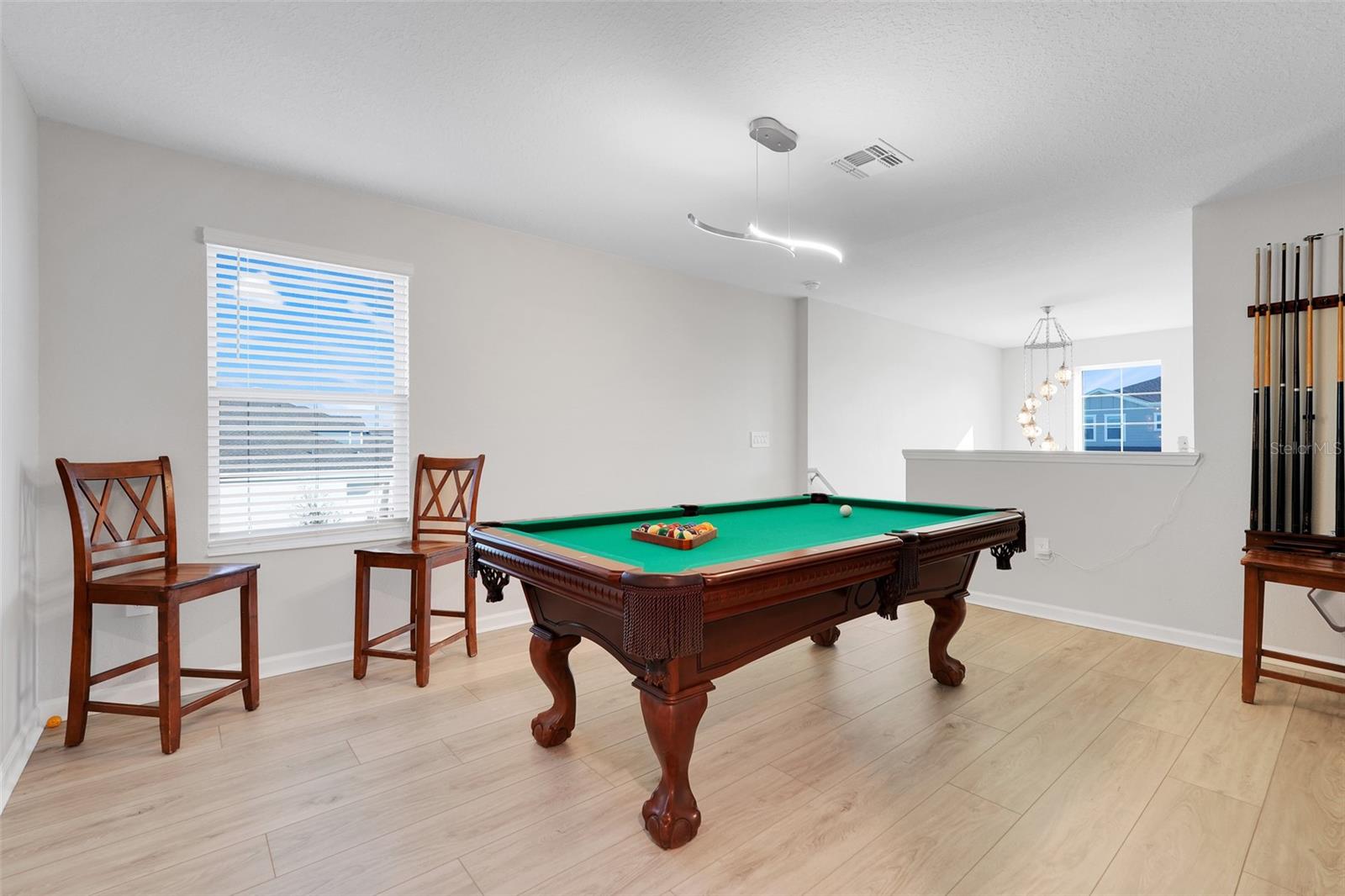 Image 4 of 57 For 3085 Armstrong Avenue