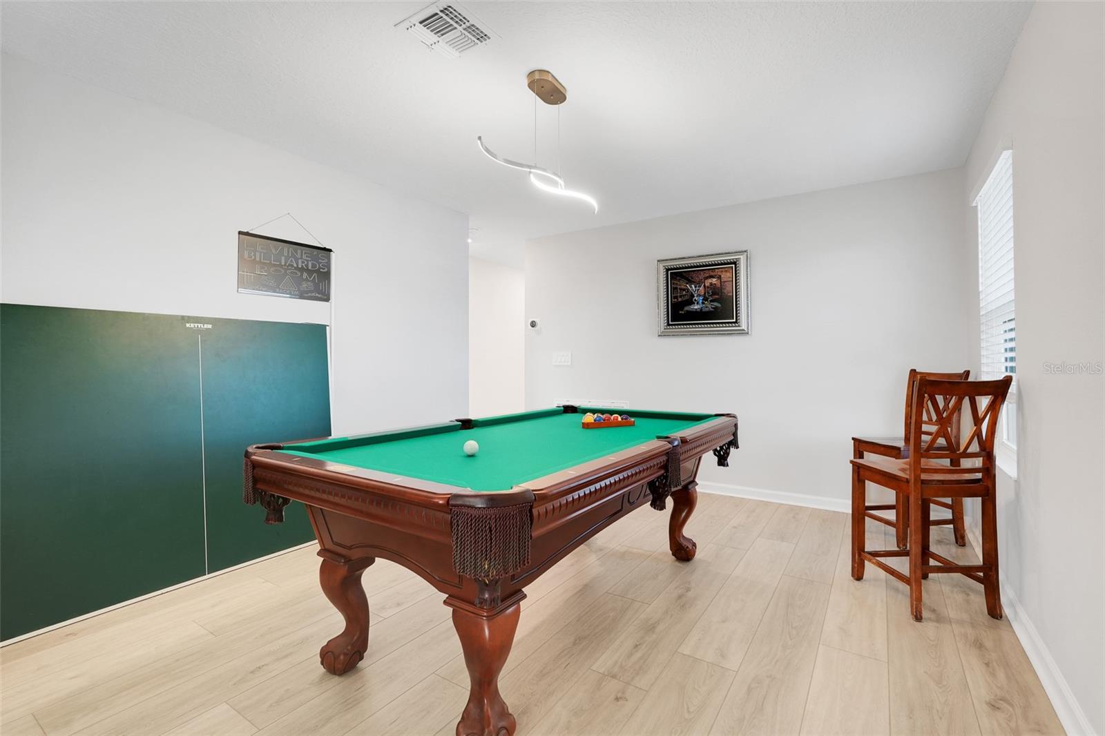 Image 43 of 57 For 3085 Armstrong Avenue