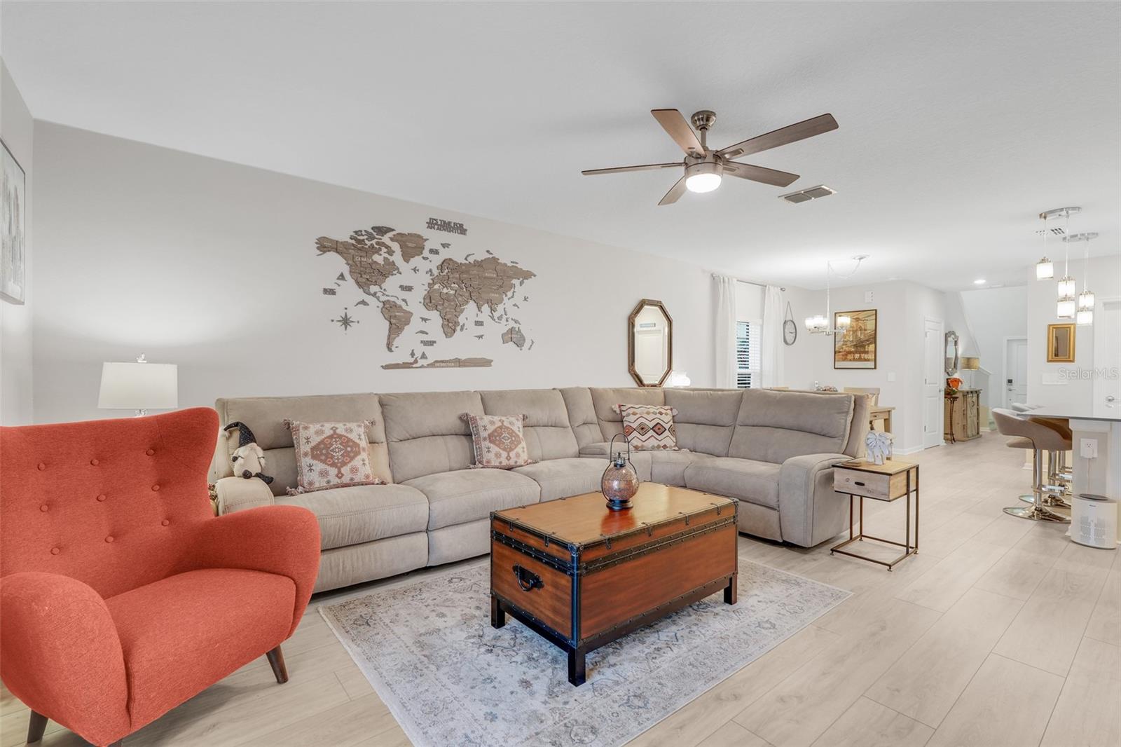 Image 6 of 57 For 3085 Armstrong Avenue