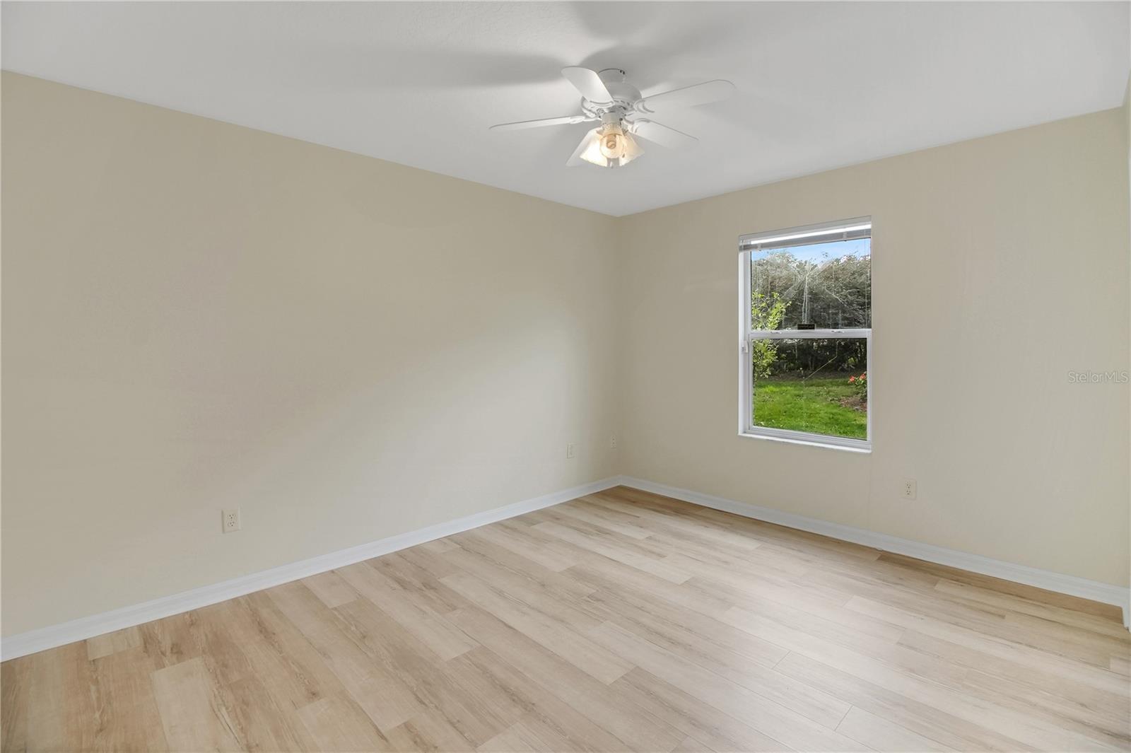 Image 38 of 51 For 119 Chula Vista Avenue