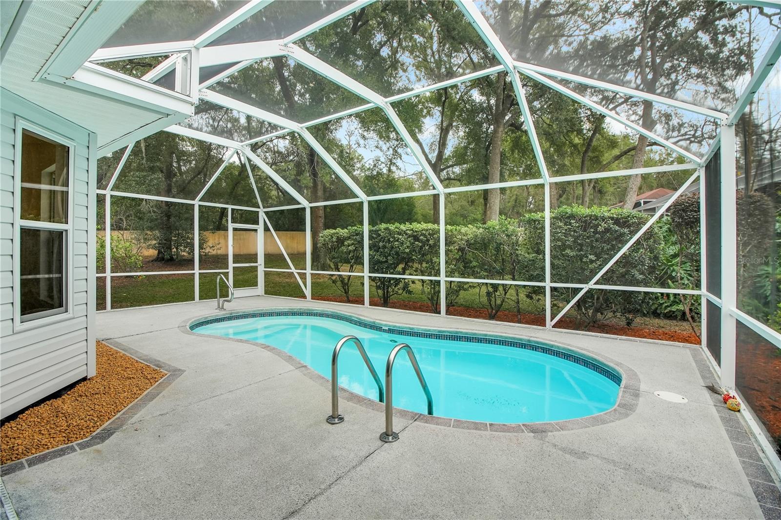 Image 4 of 51 For 119 Chula Vista Avenue