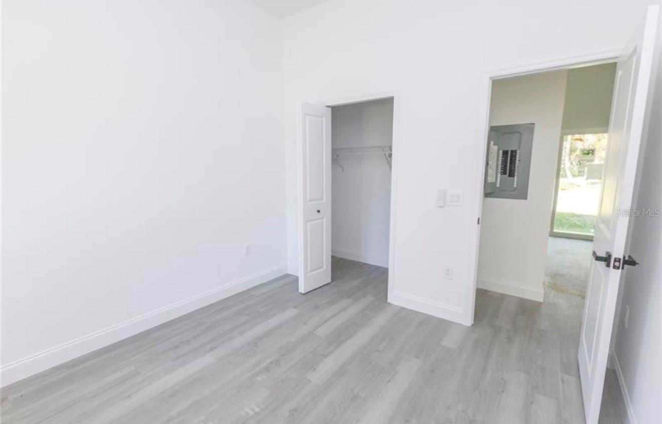 Image 8 of 18 For 2474 Cr 423  Lot 29