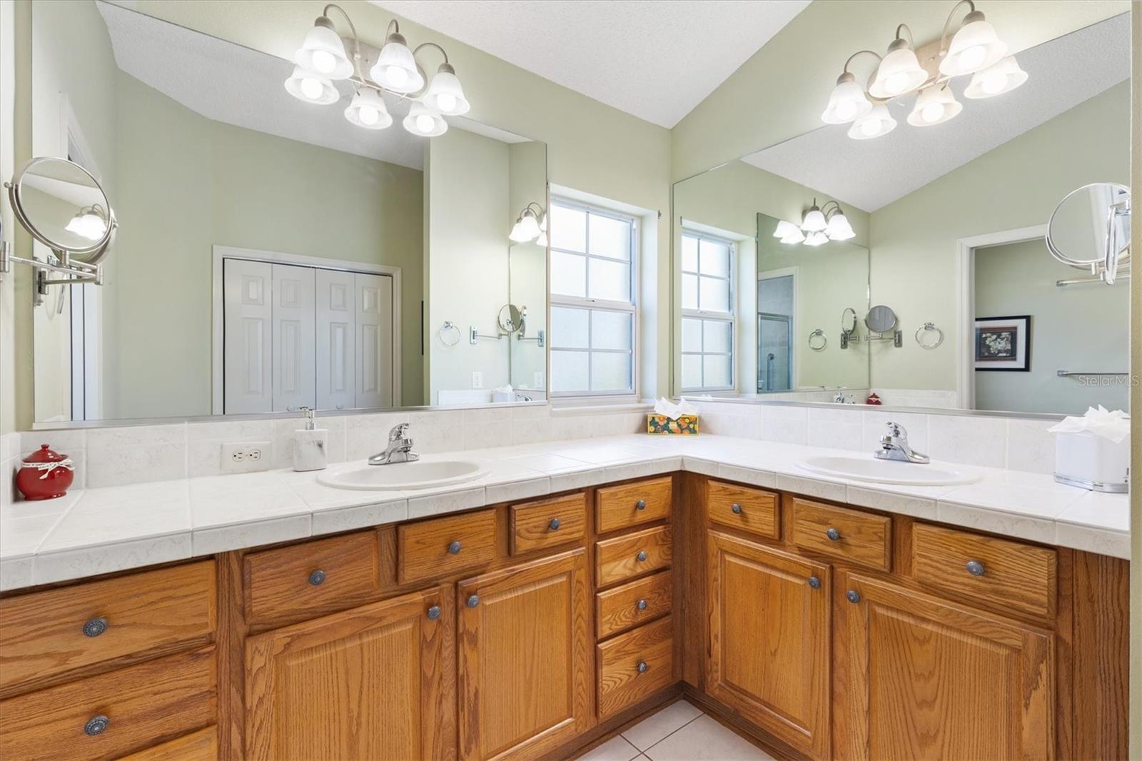 Image 19 of 39 For 3153 Gooding Place