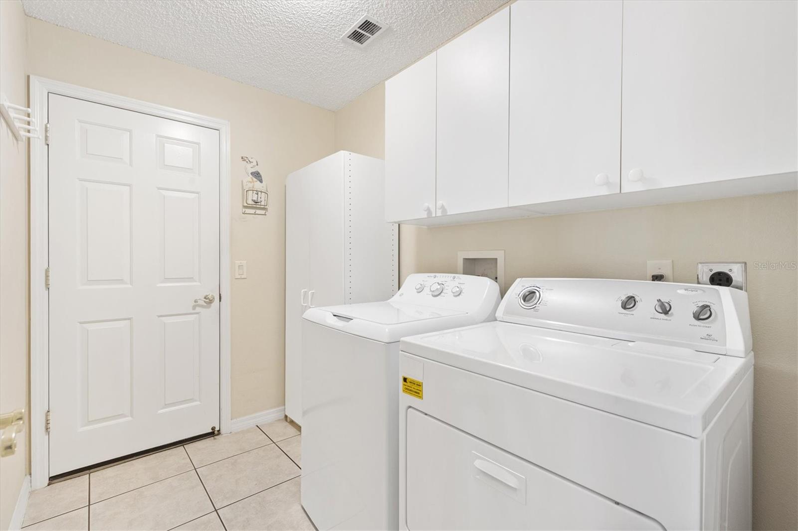 Image 31 of 39 For 3153 Gooding Place