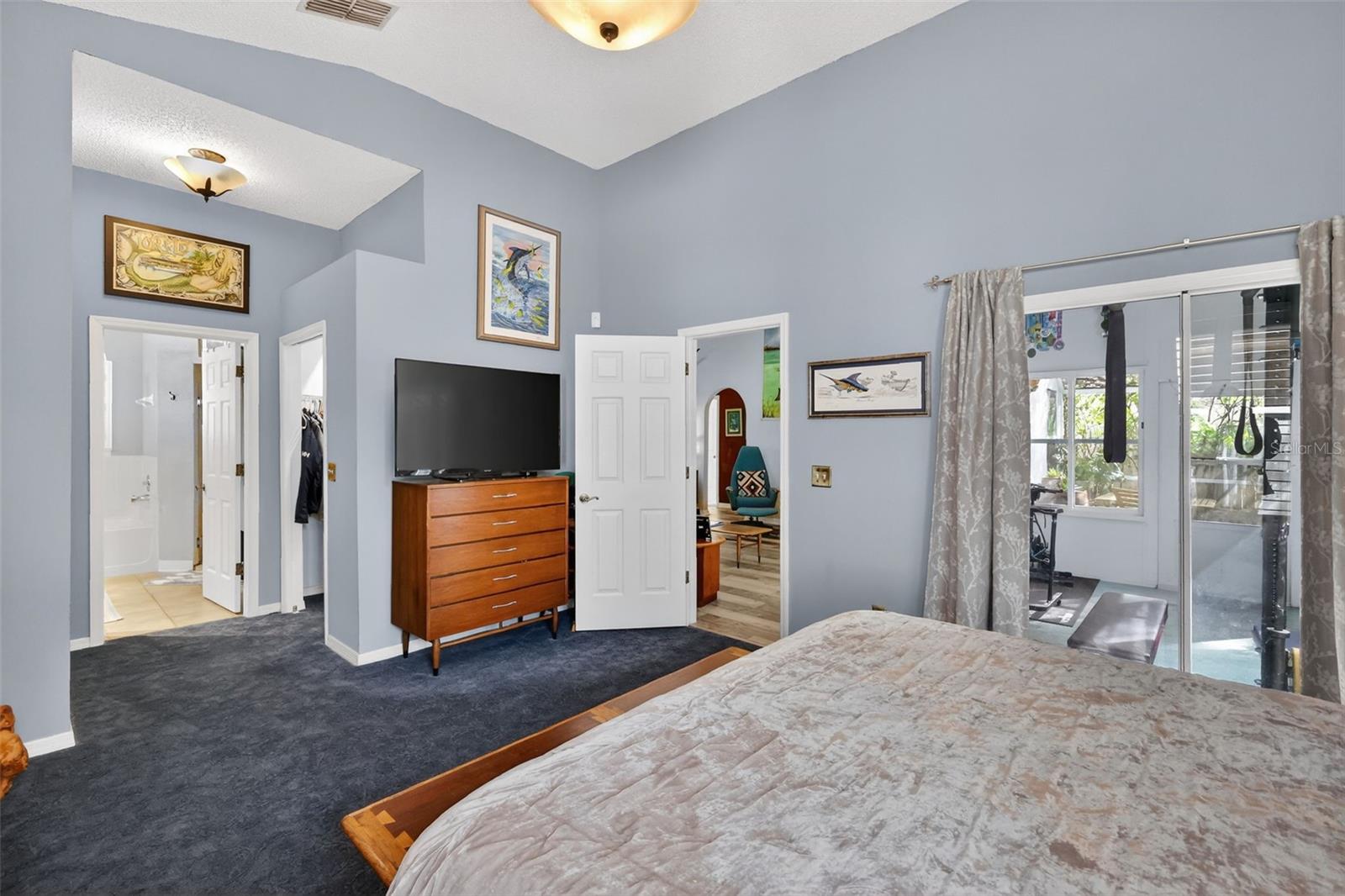 Image 16 of 28 For 288 Wescliff Drive