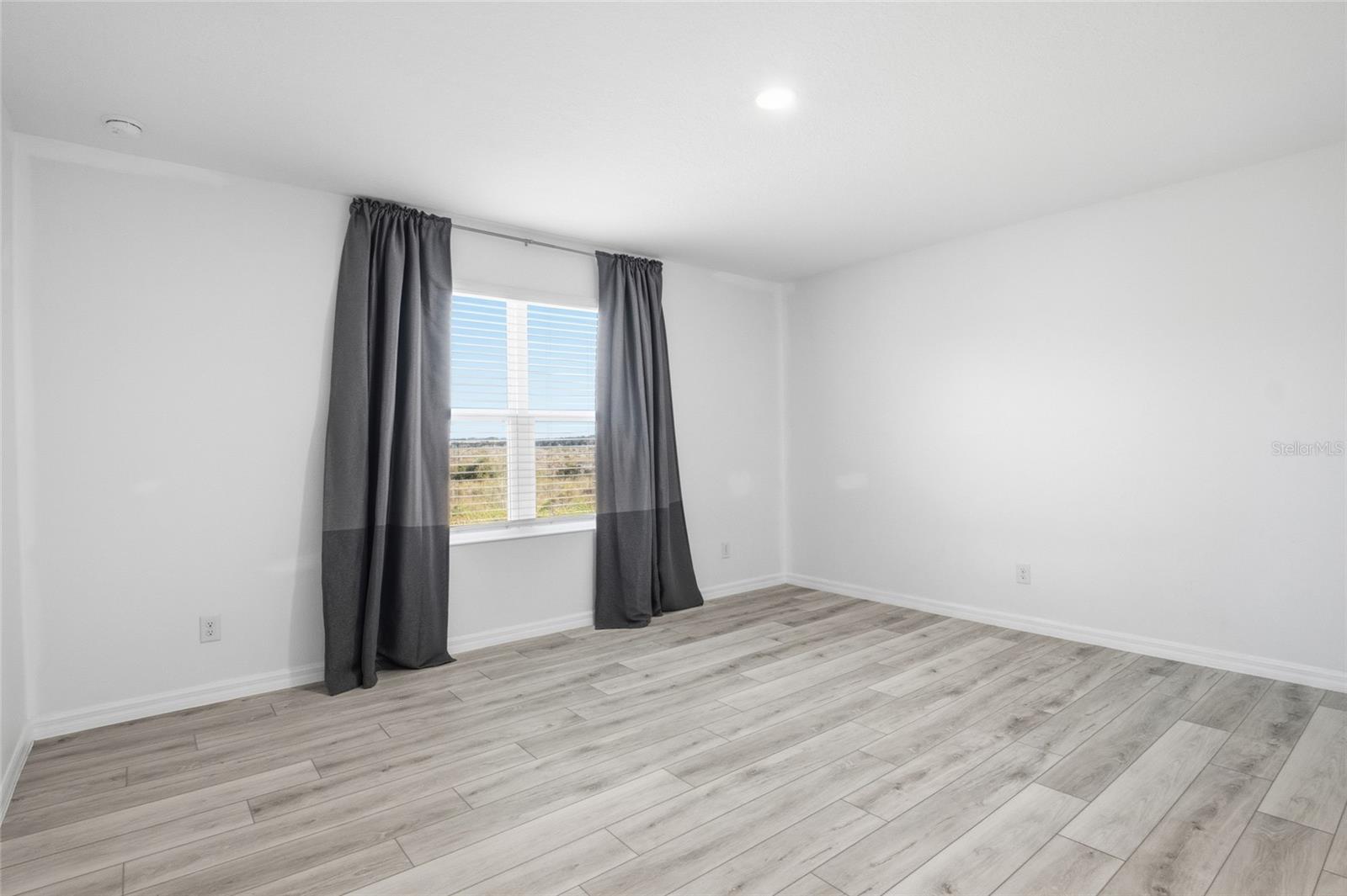 Image 20 of 49 For 151 Maravilla Way