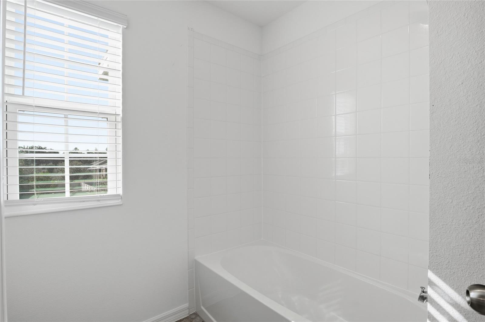 Image 26 of 49 For 151 Maravilla Way