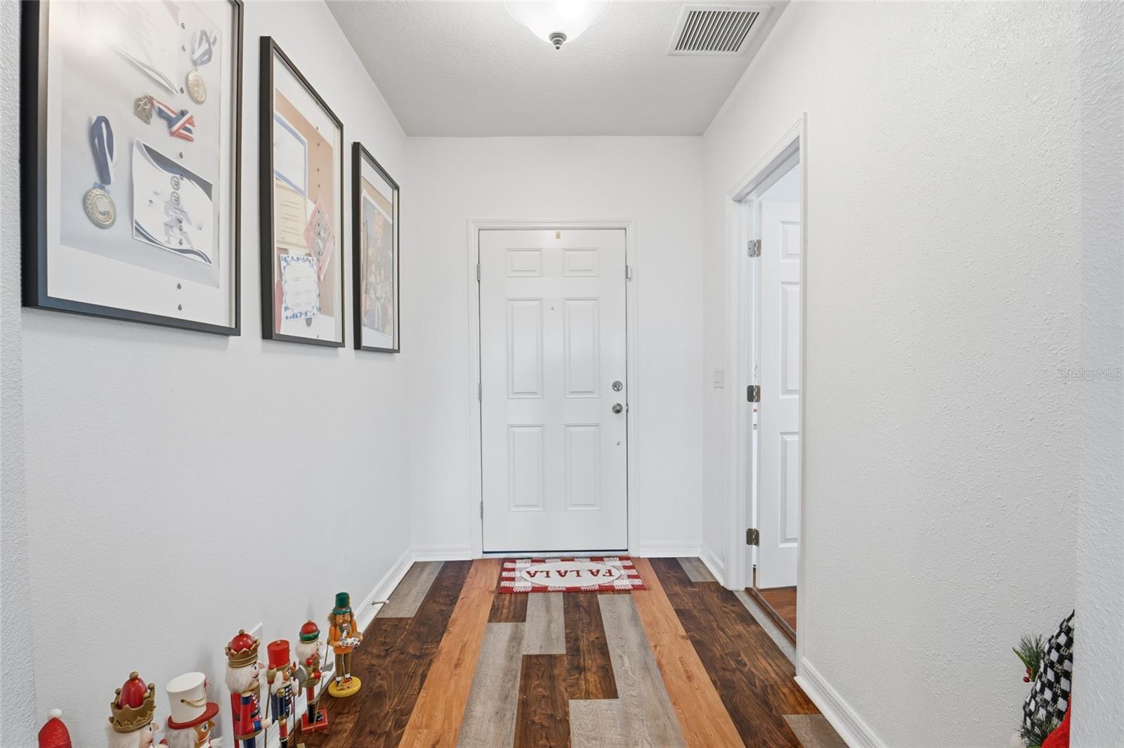 Image 3 of 49 For 151 Maravilla Way