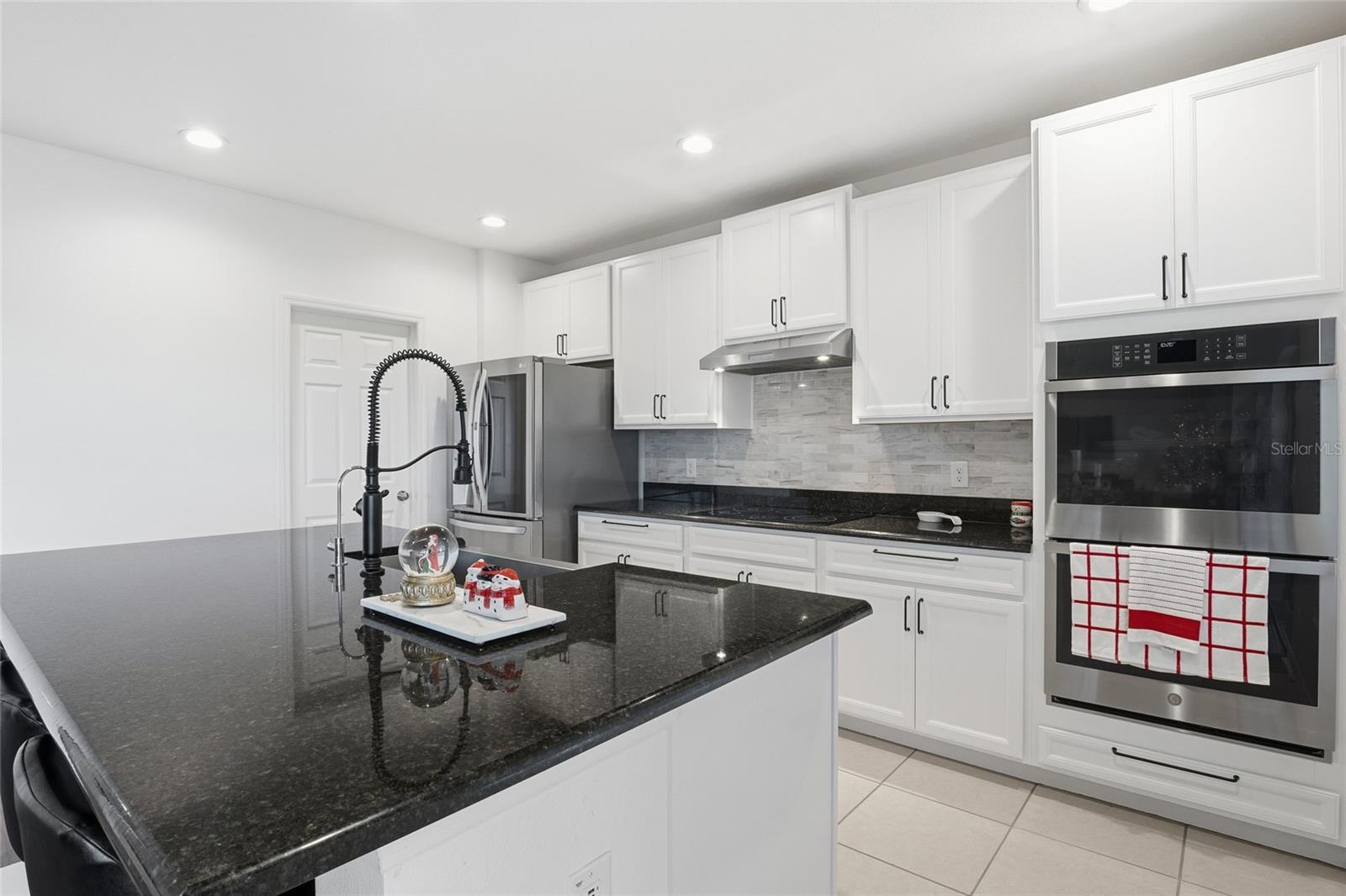 Image 7 of 49 For 151 Maravilla Way