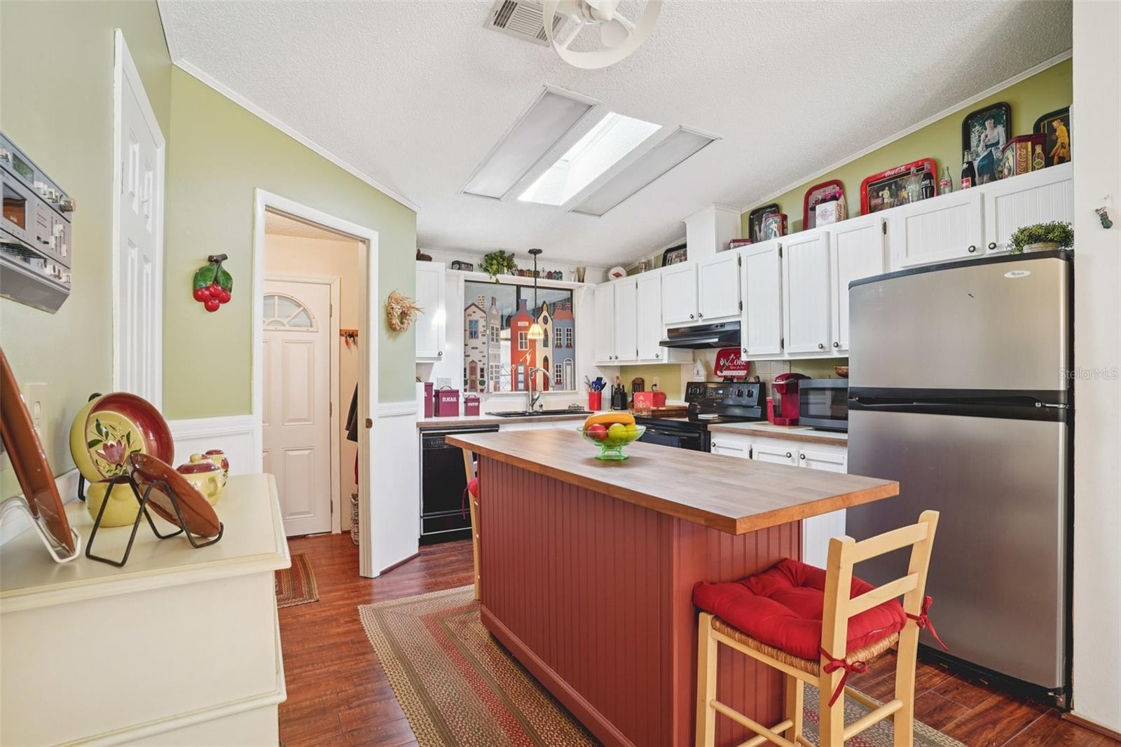 Image 23 of 45 For 1409 Torrey Pines Drive