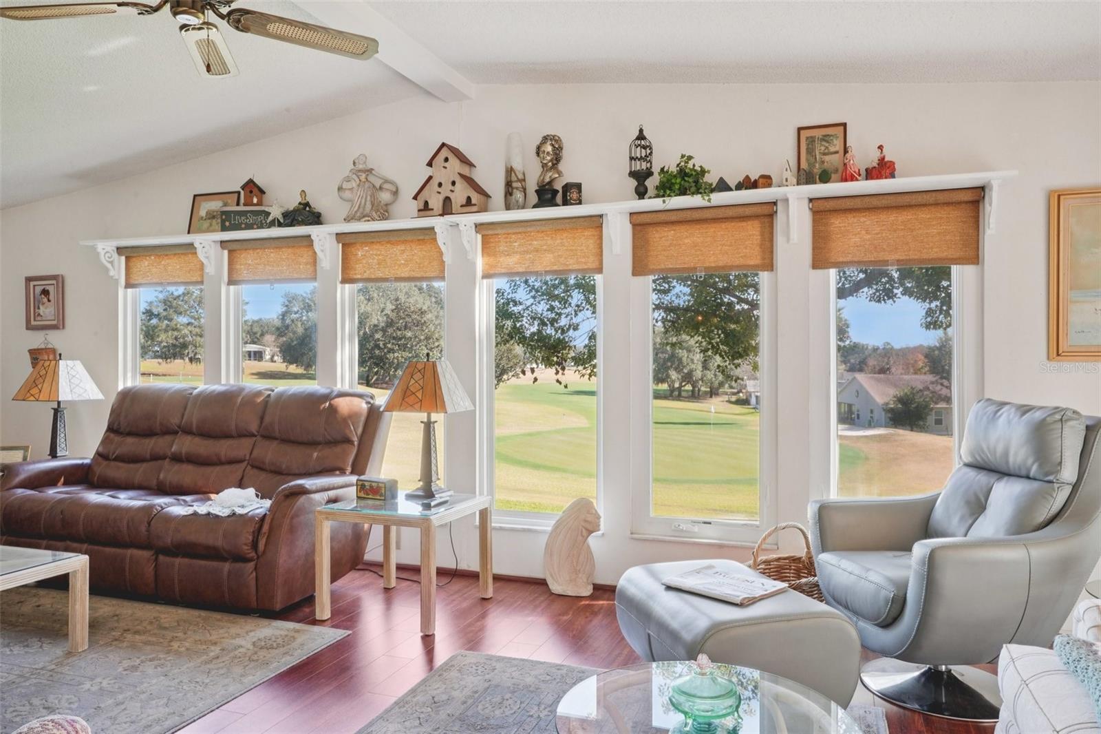 Image 28 of 45 For 1409 Torrey Pines Drive