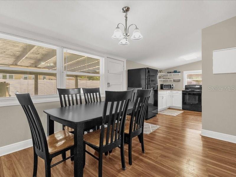 Image 10 of 24 For 1214 Caroline Street