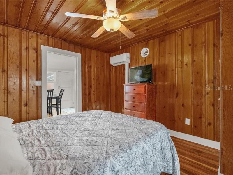 Image 15 of 24 For 1214 Caroline Street