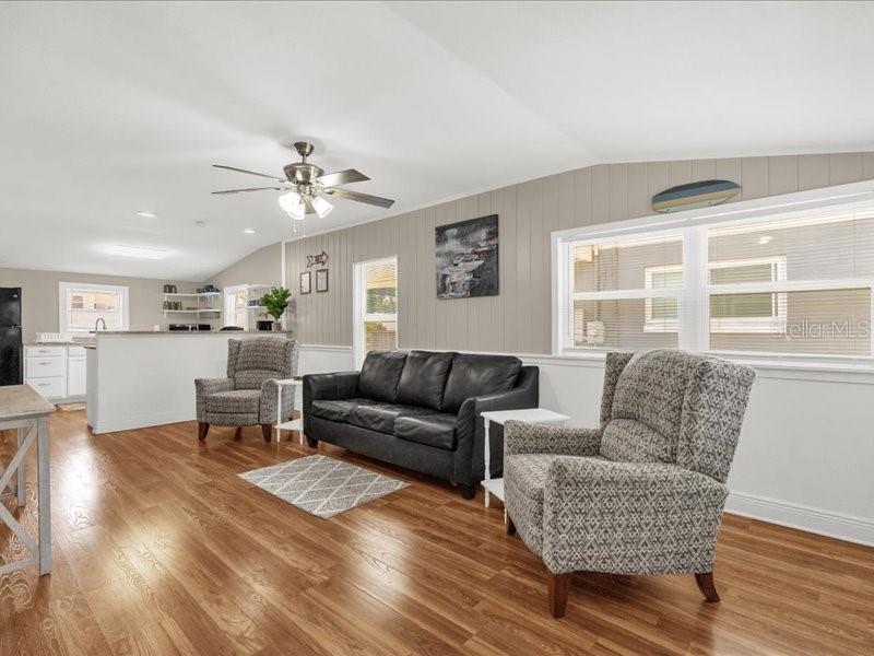 Image 5 of 24 For 1214 Caroline Street