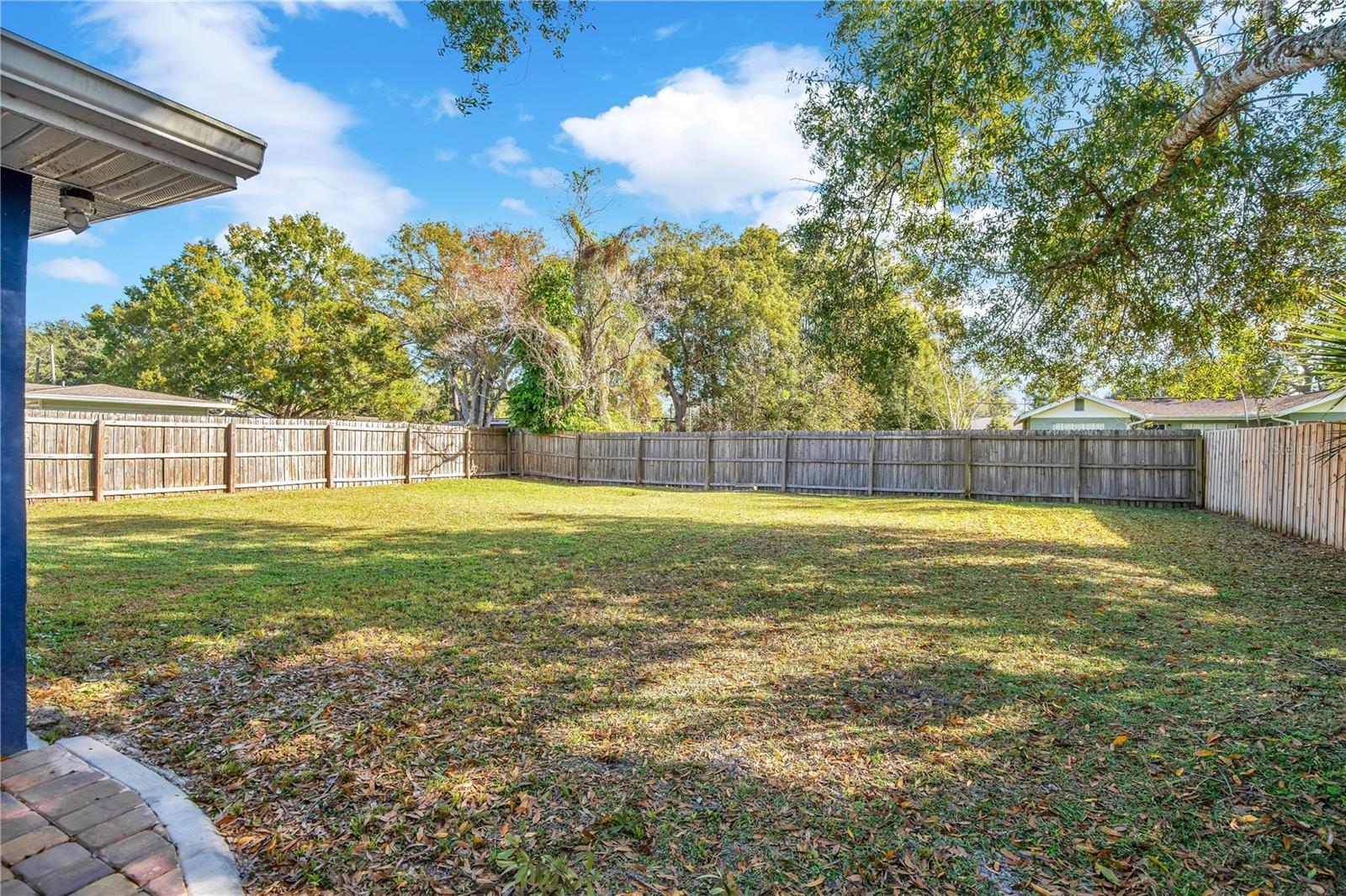 Image 21 of 24 For 2529 El Portal Avenue