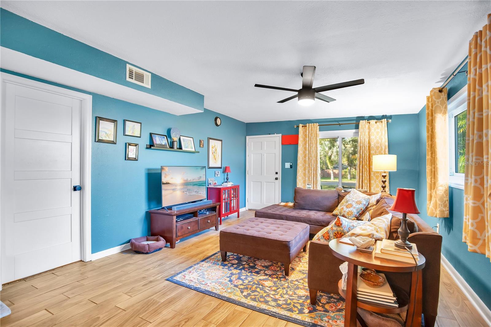 Image 6 of 24 For 2529 El Portal Avenue